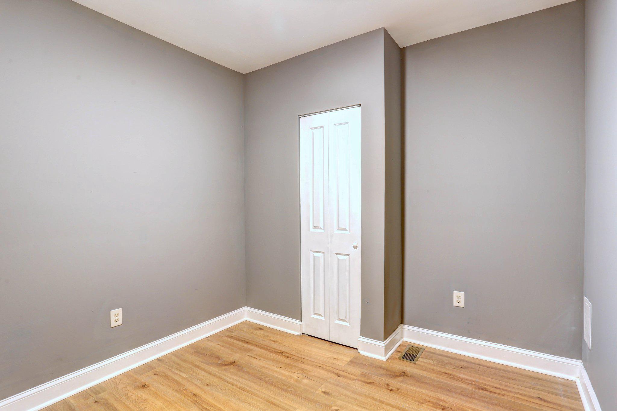 BROADWAY EAST - Residential