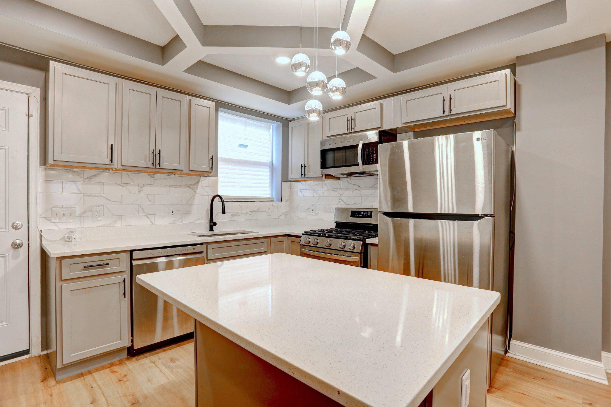 BROADWAY EAST - Residential