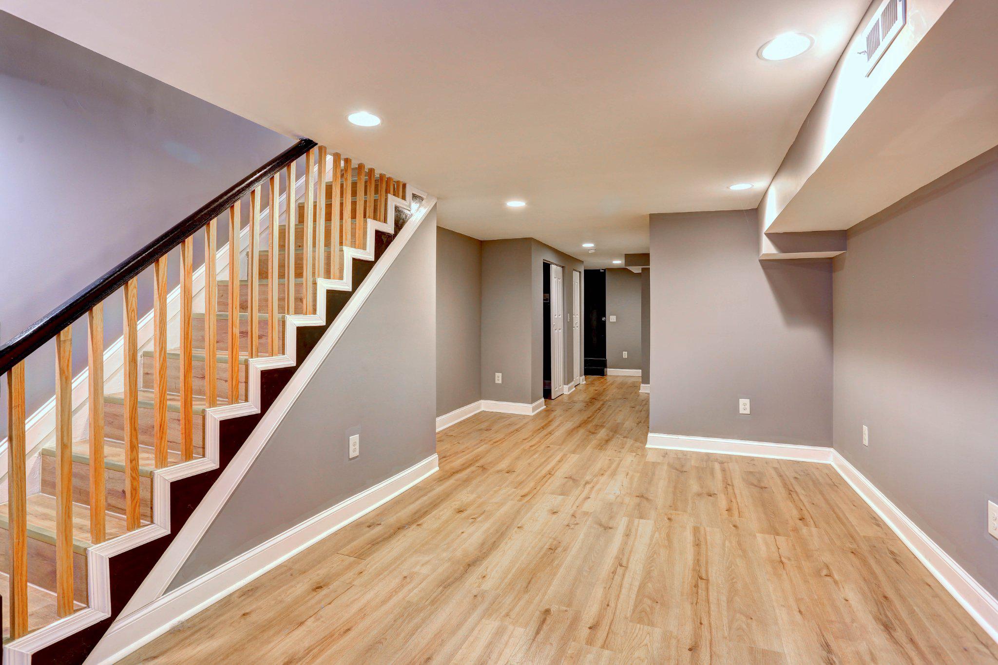 BROADWAY EAST - Residential