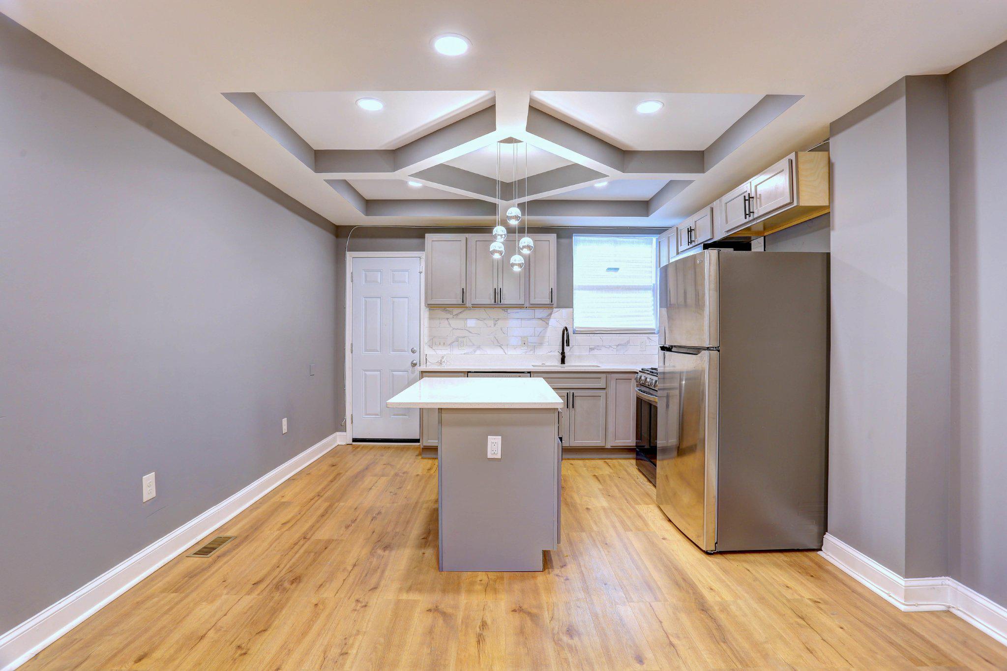 BROADWAY EAST - Residential