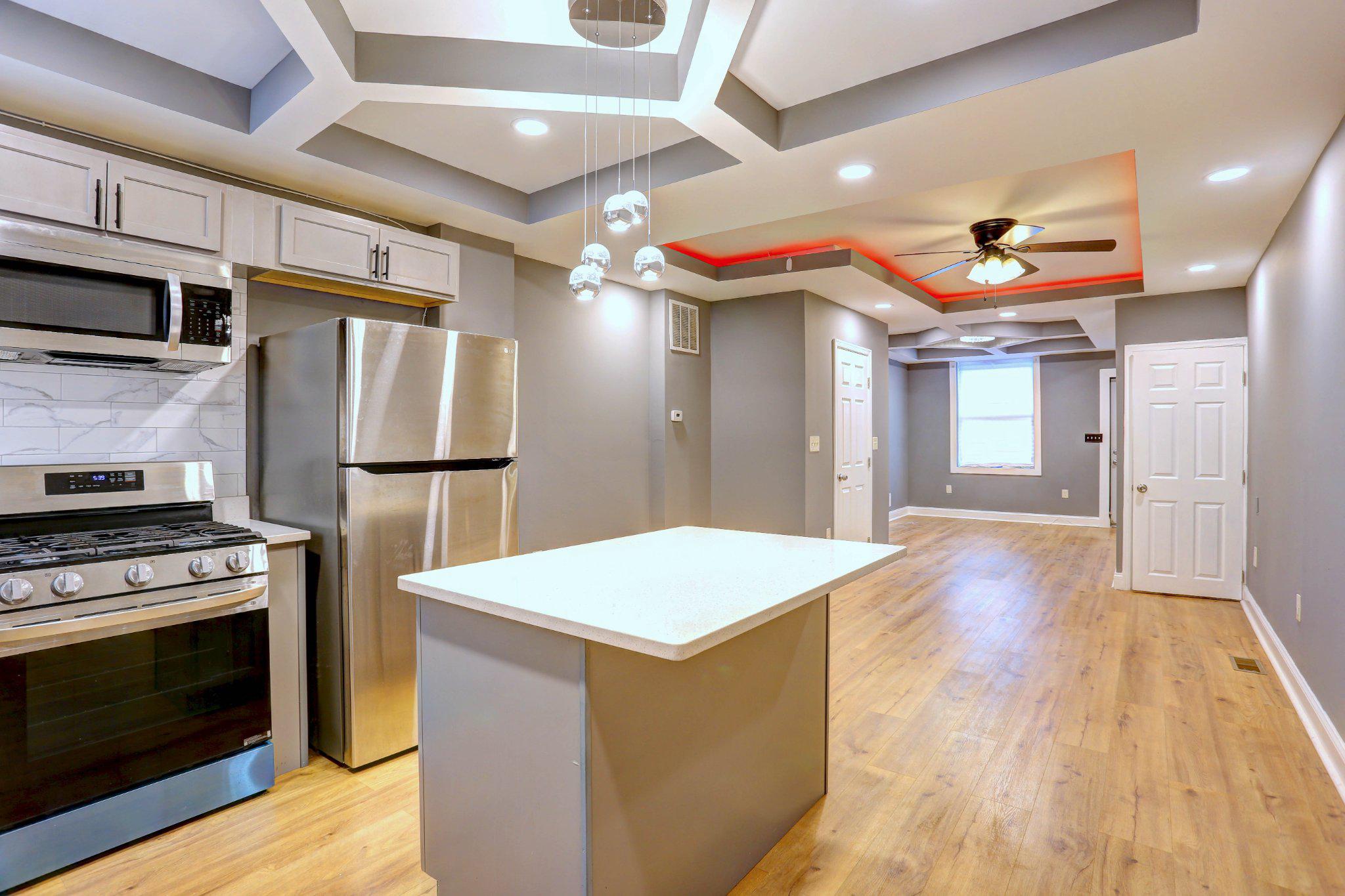 BROADWAY EAST - Residential