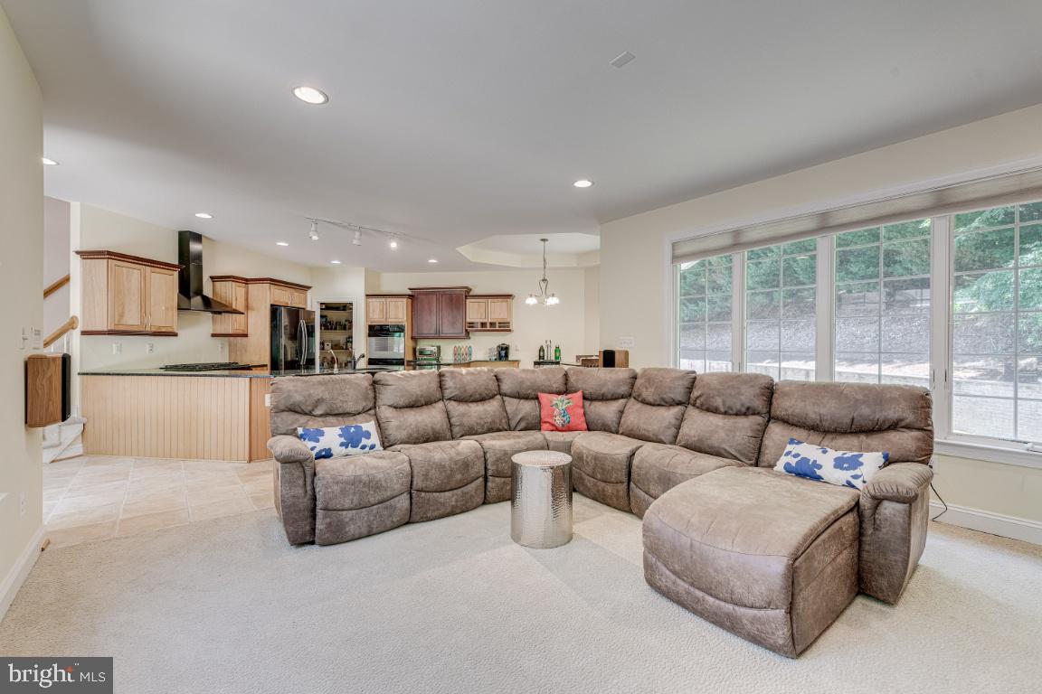 BELVOIR FARMS - Residential