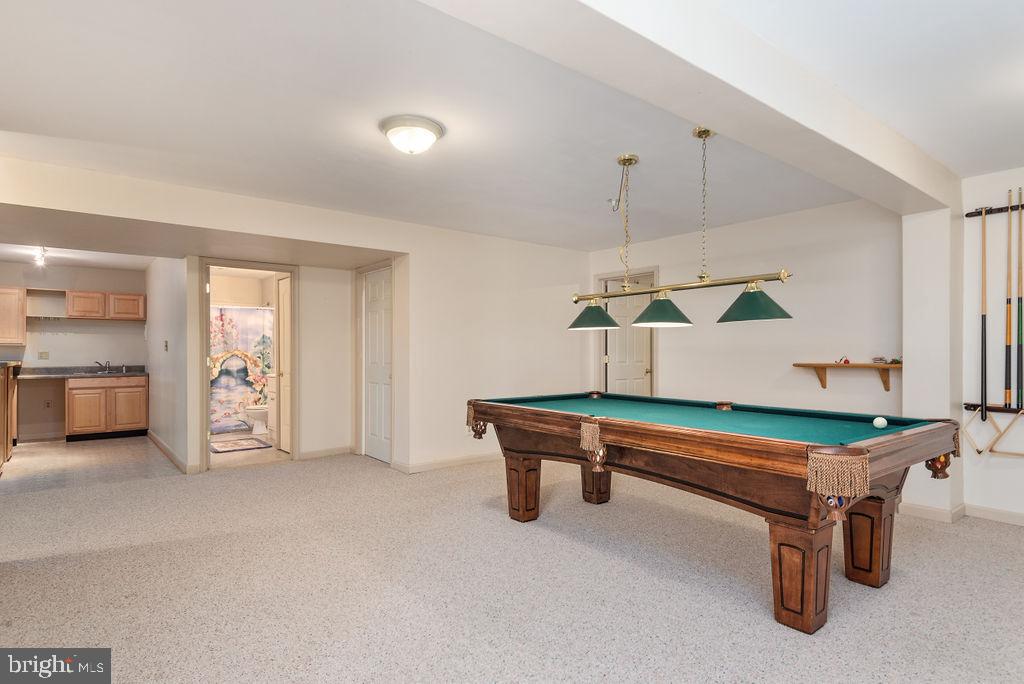 THE FALLS AT LEE'S PARKE - Residential