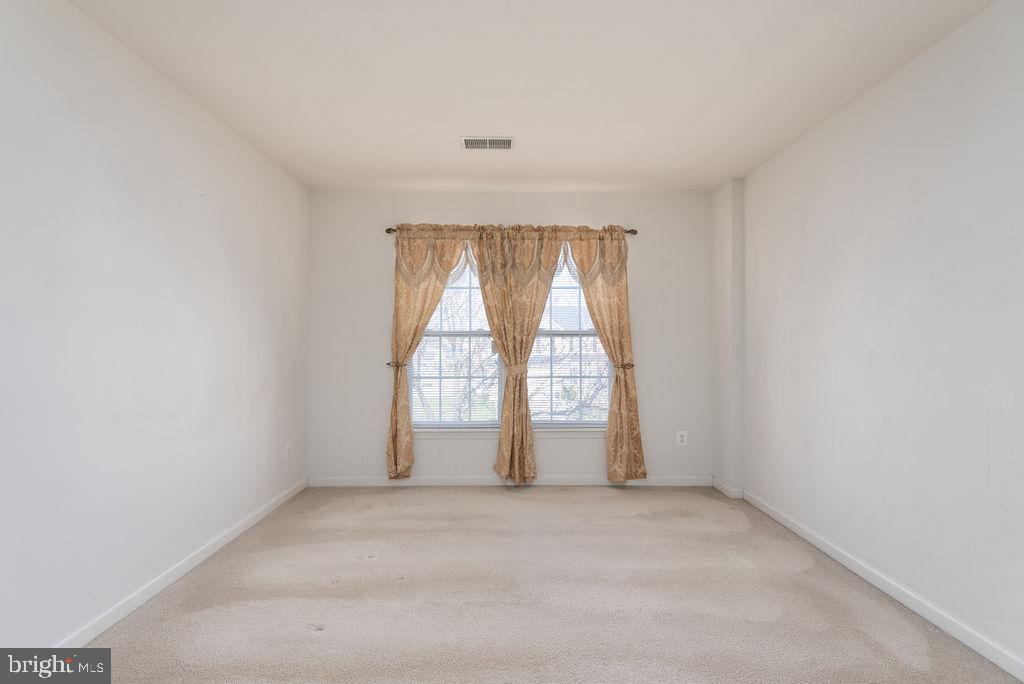 THE FALLS AT LEE'S PARKE - Residential