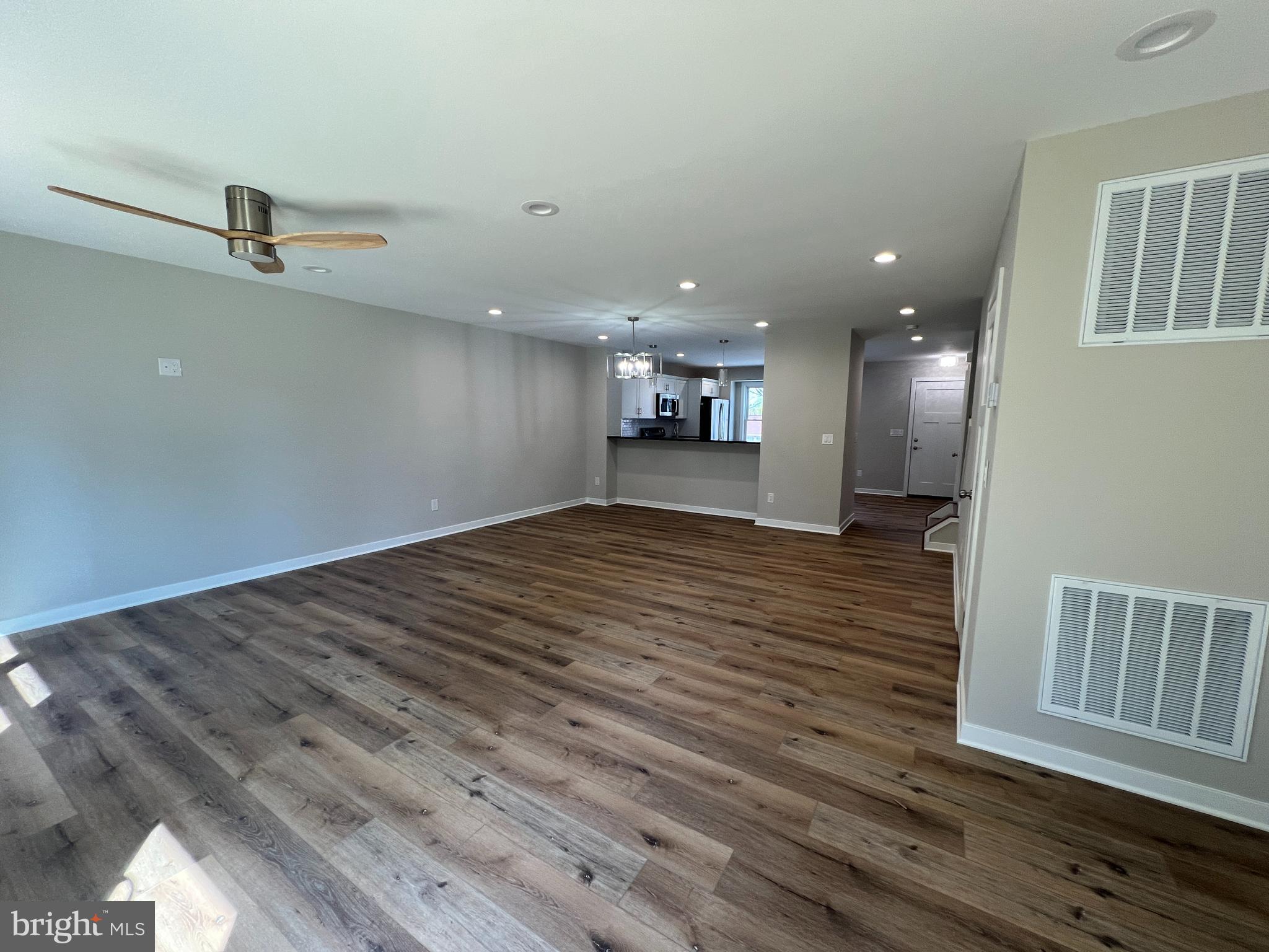 WOODSIDE - Residential Lease