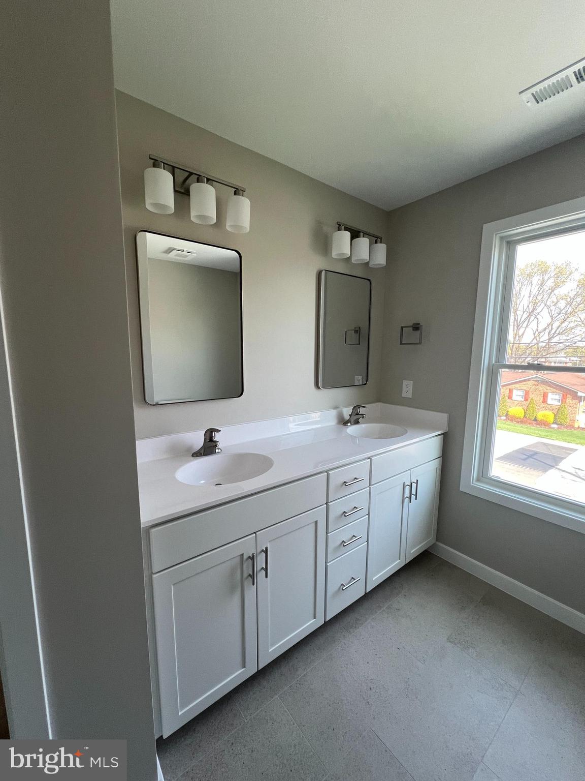 WOODSIDE - Residential Lease