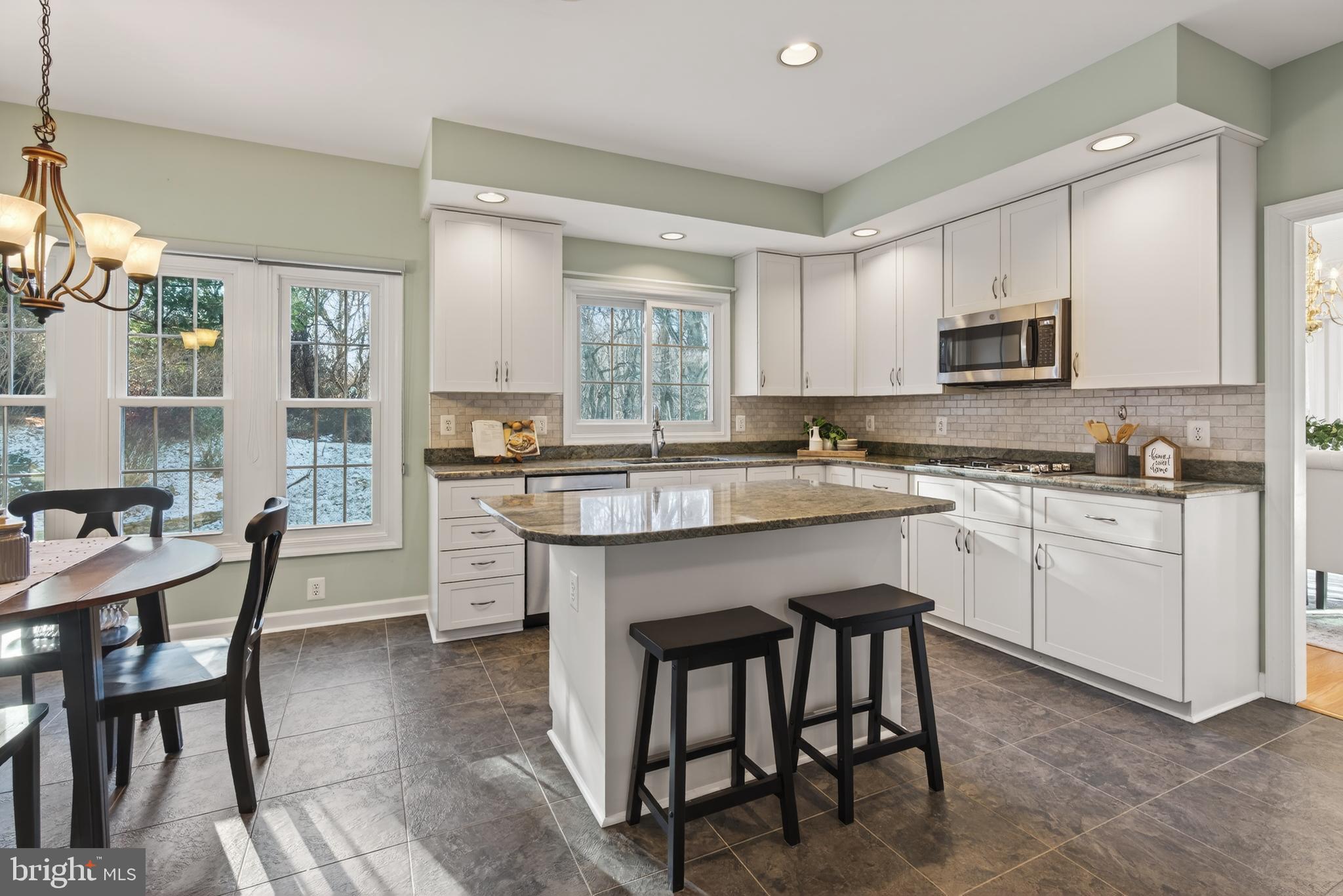 GOVERNORS RUN - Residential