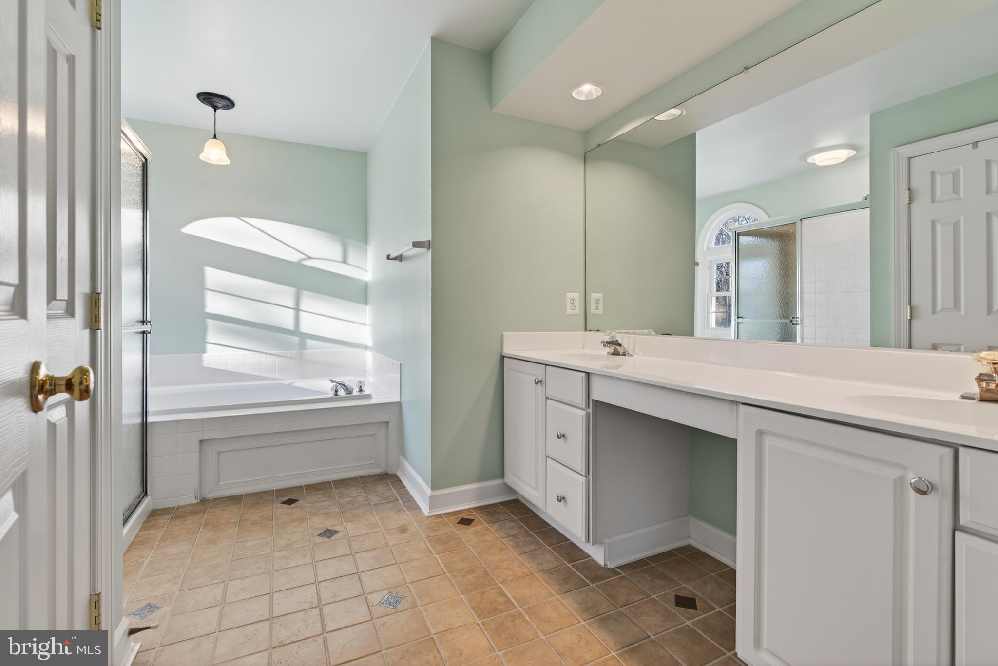 GOVERNORS RUN - Residential