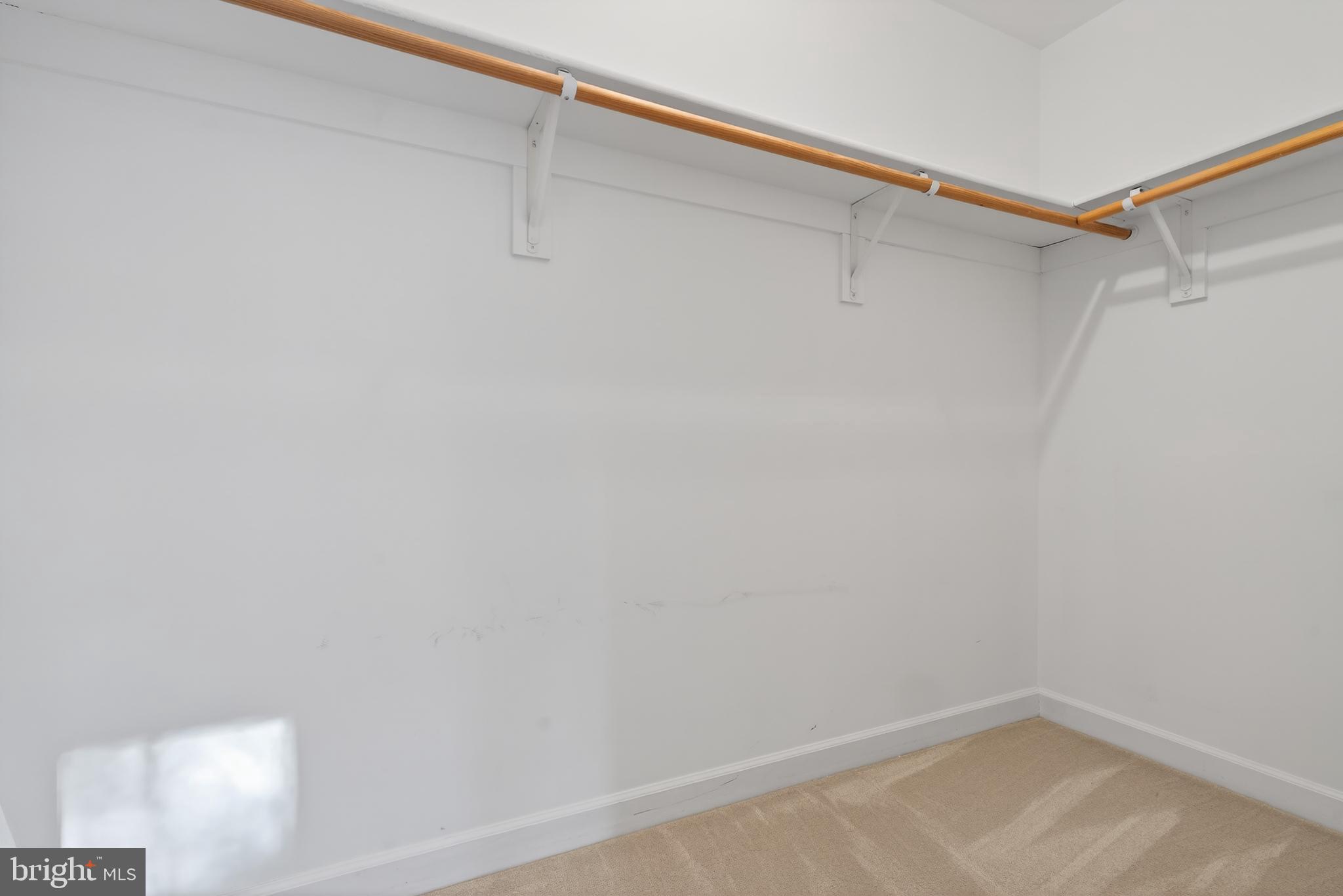 GOVERNORS RUN - Residential