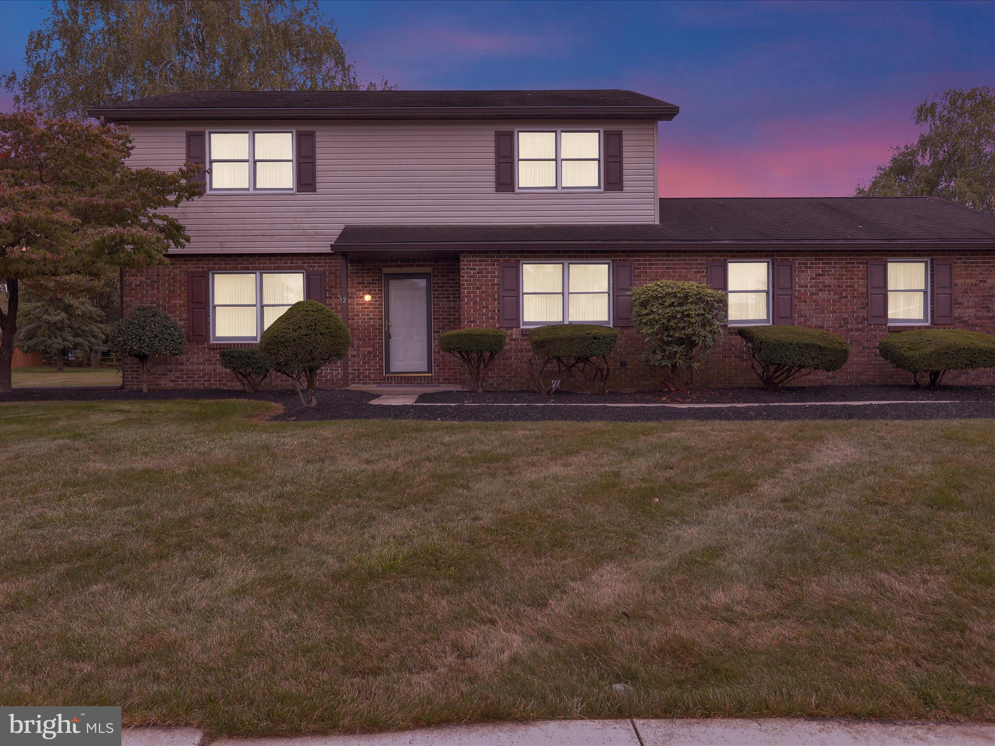 RICHMOND COMMONS - Residential