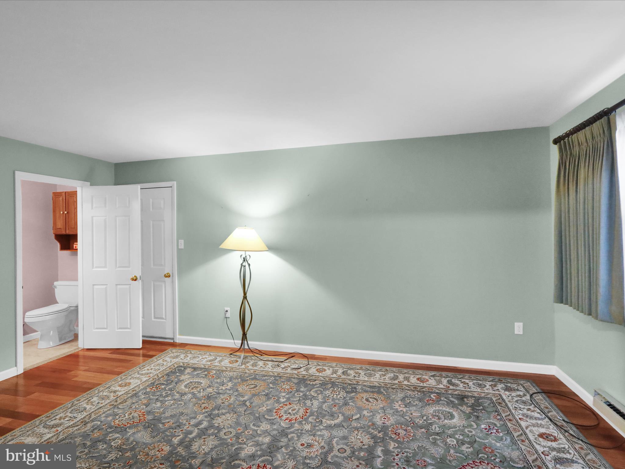 RICHMOND COMMONS - Residential