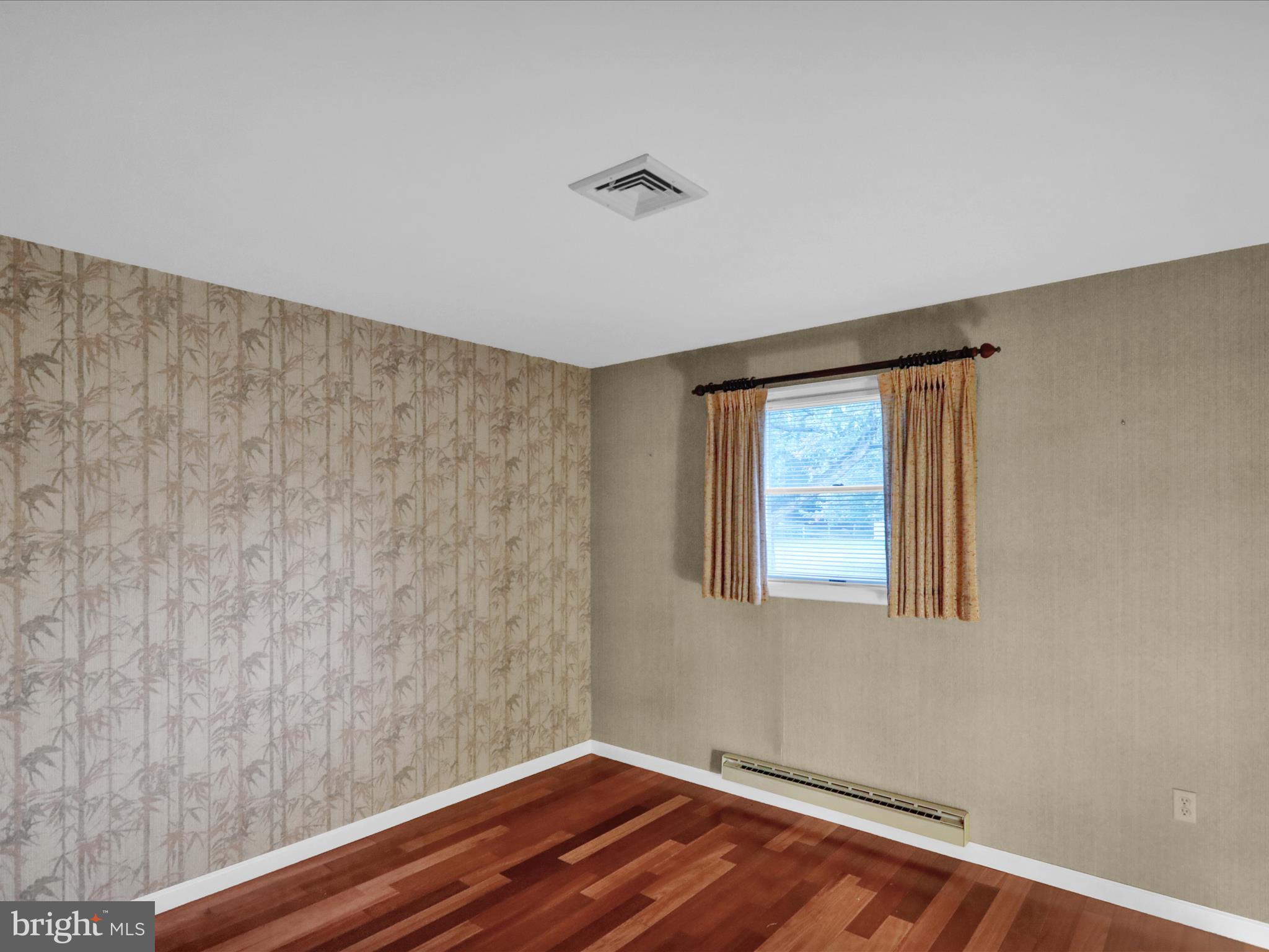 RICHMOND COMMONS - Residential