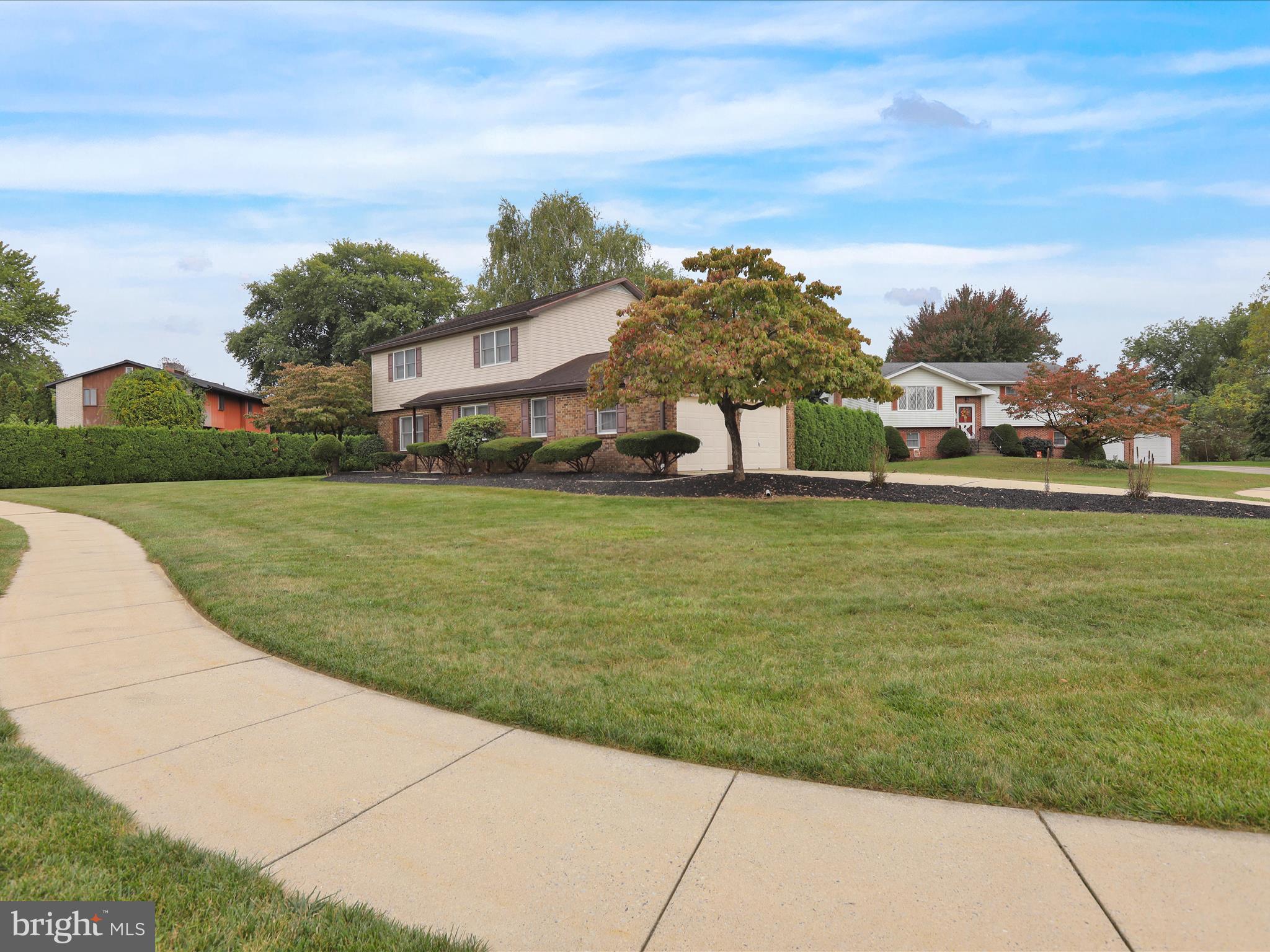 RICHMOND COMMONS - Residential