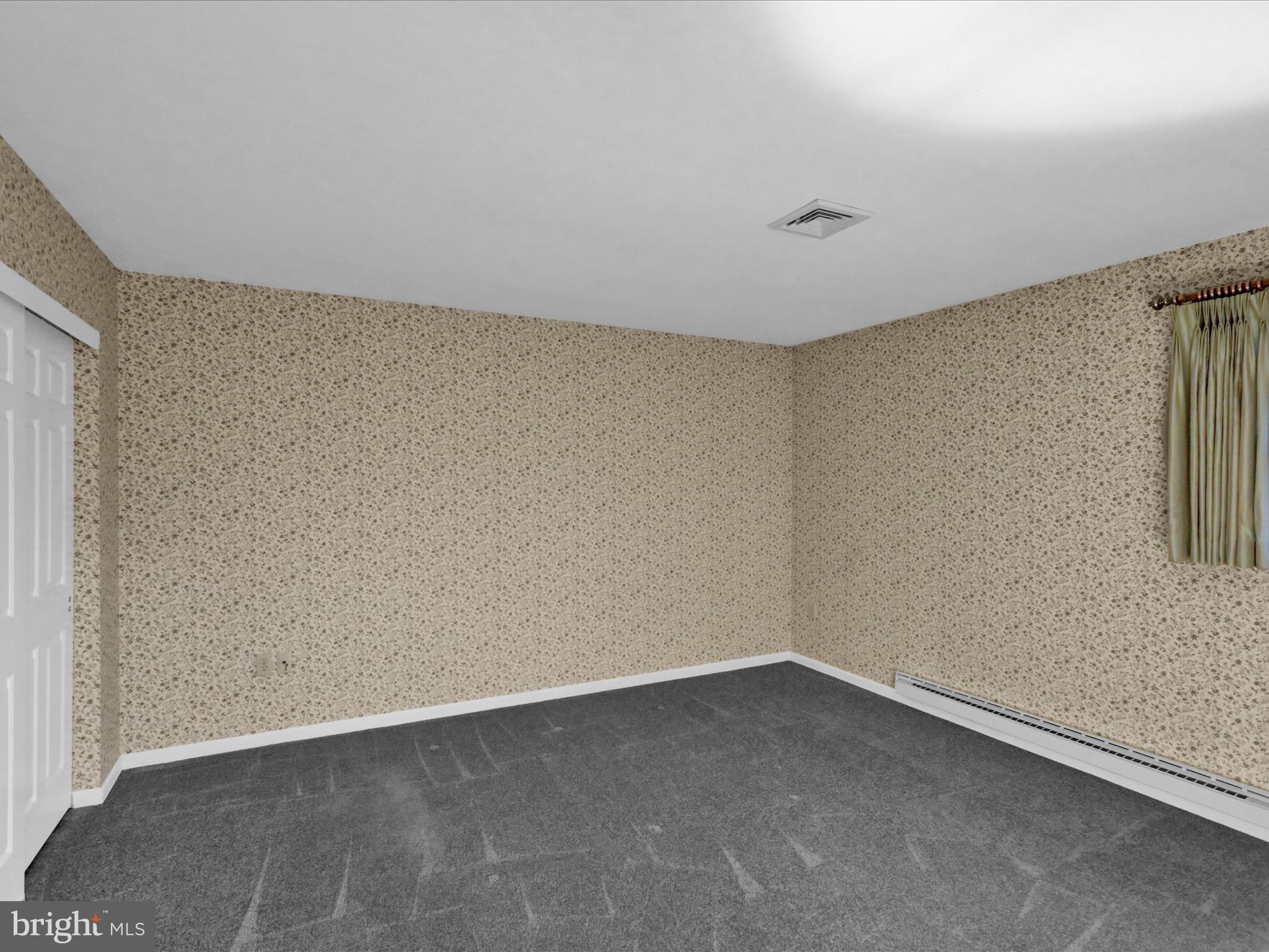 RICHMOND COMMONS - Residential