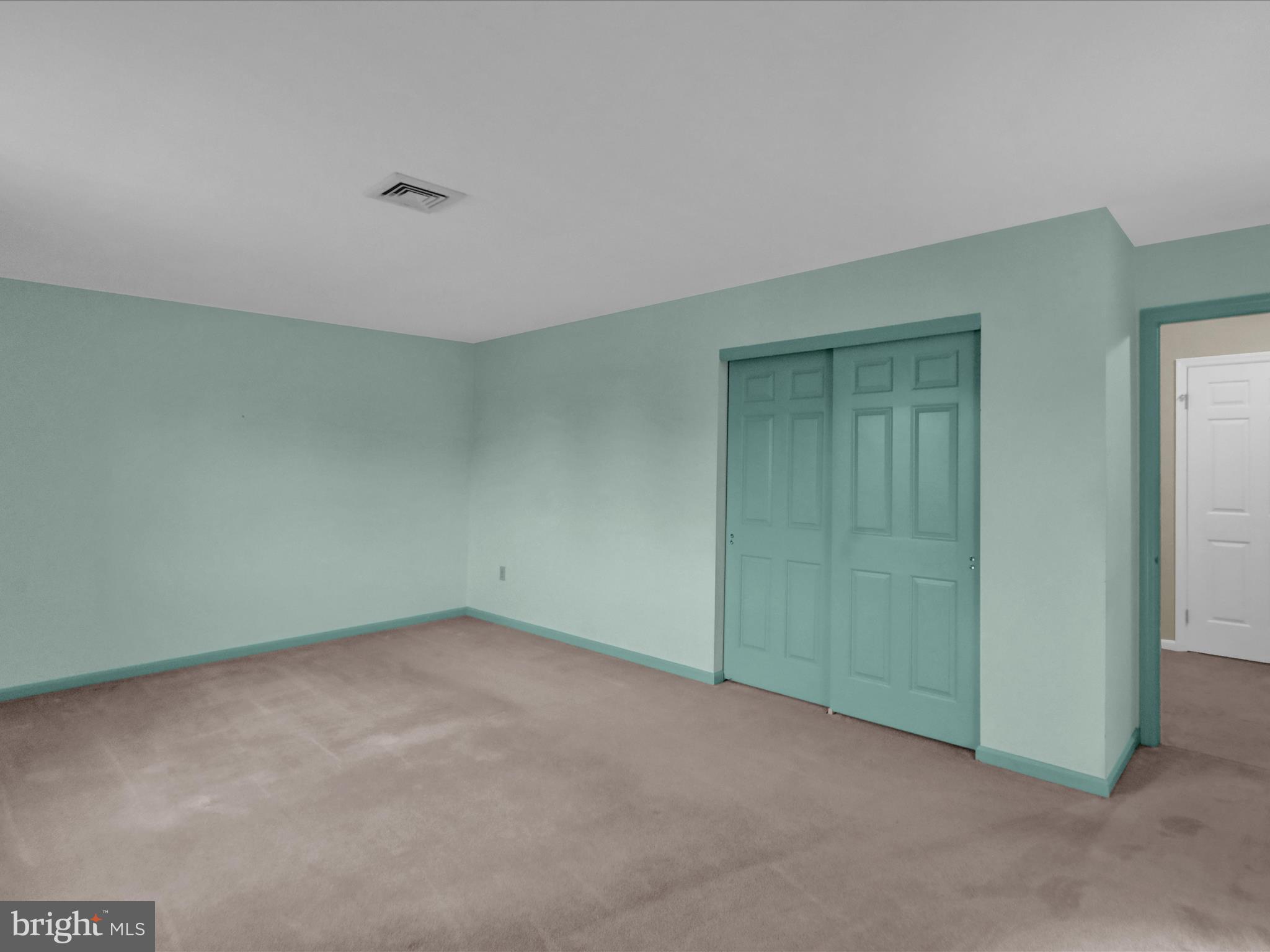 RICHMOND COMMONS - Residential