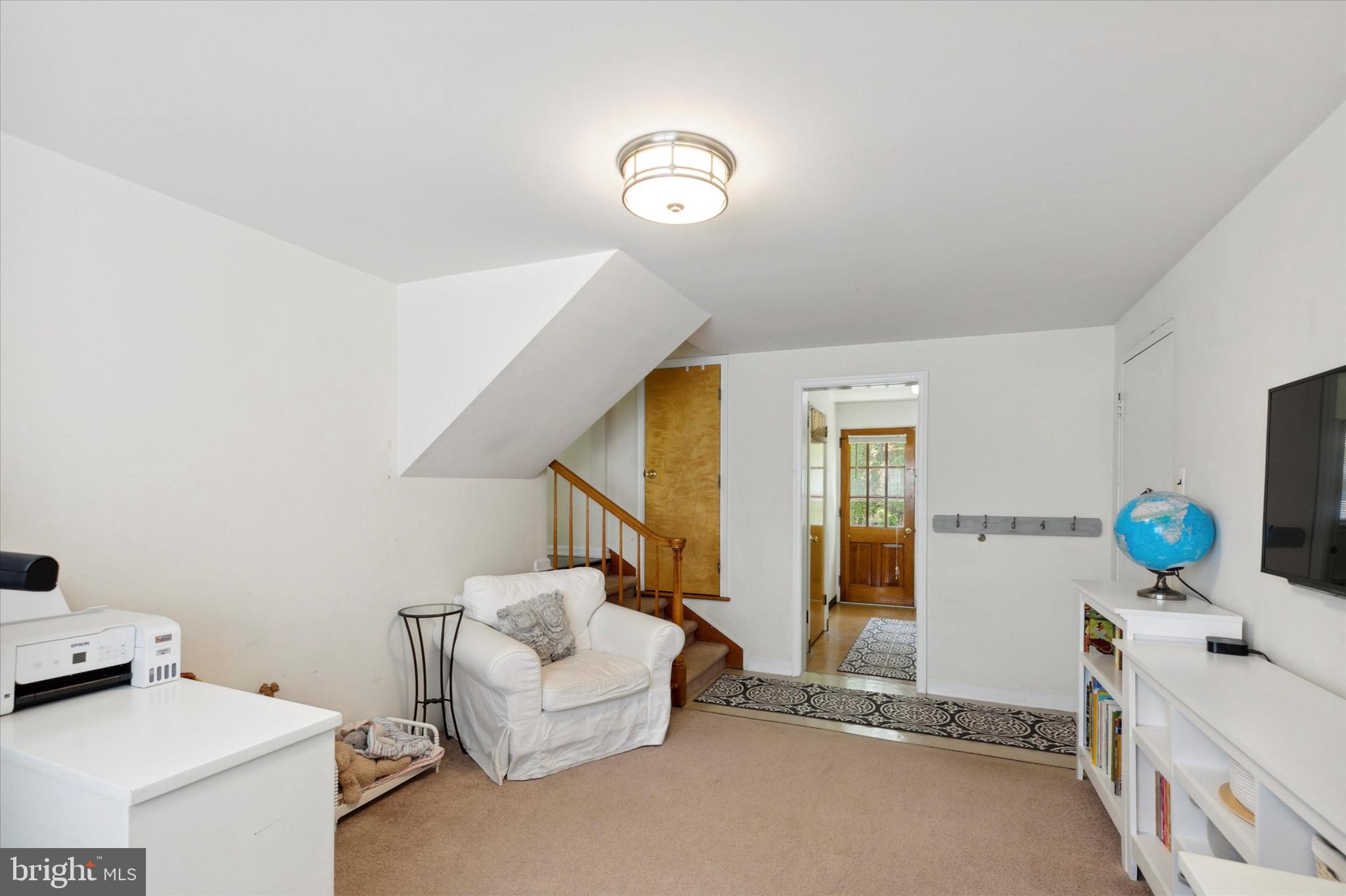 WAYNEWOODS - Residential Lease