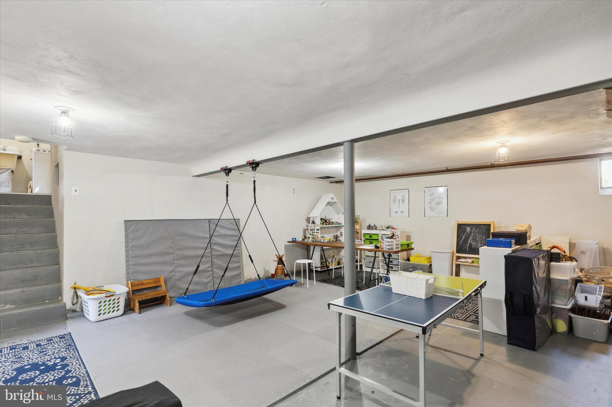 WAYNEWOODS - Residential Lease