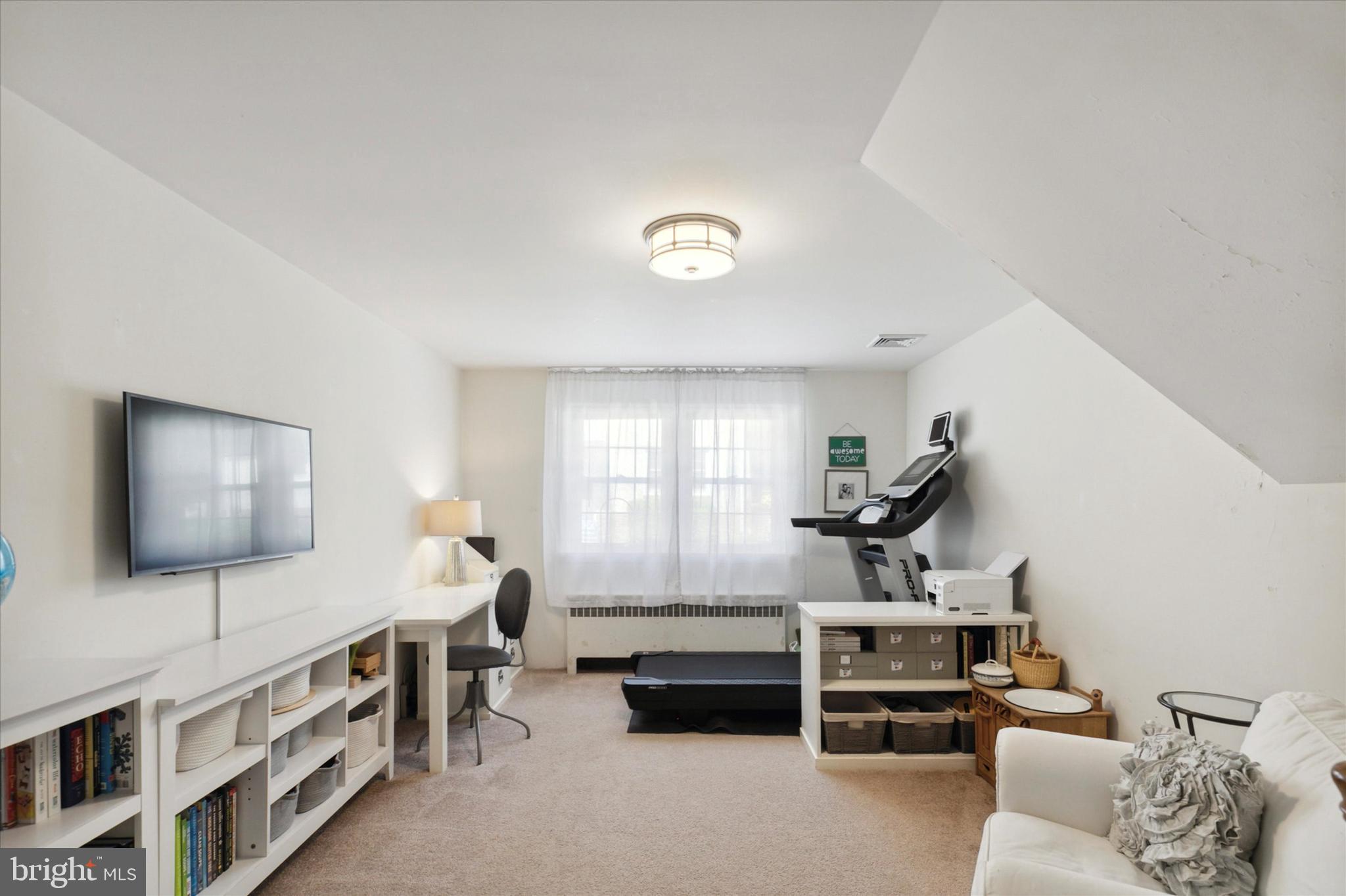 WAYNEWOODS - Residential Lease