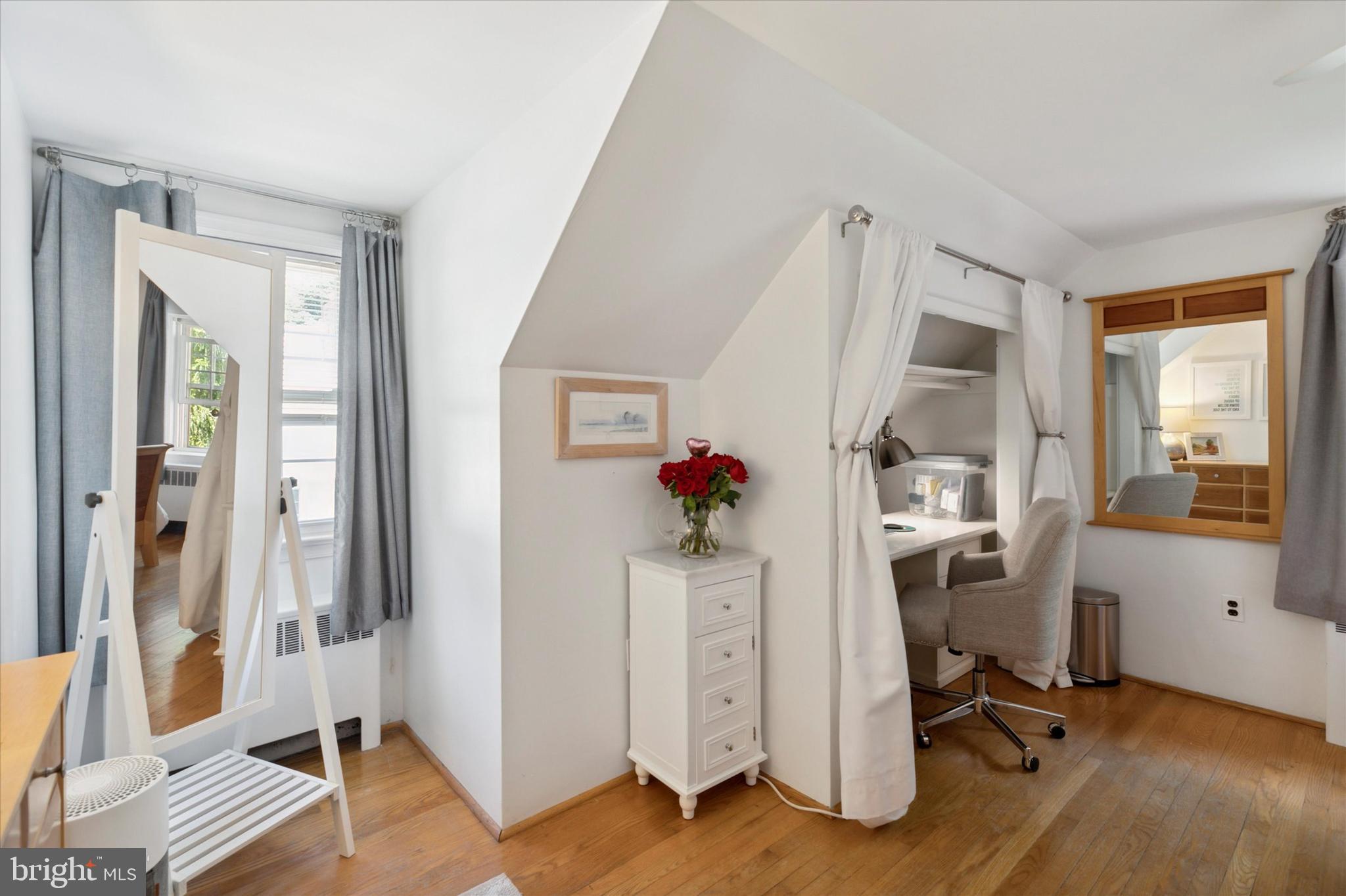 WAYNEWOODS - Residential Lease