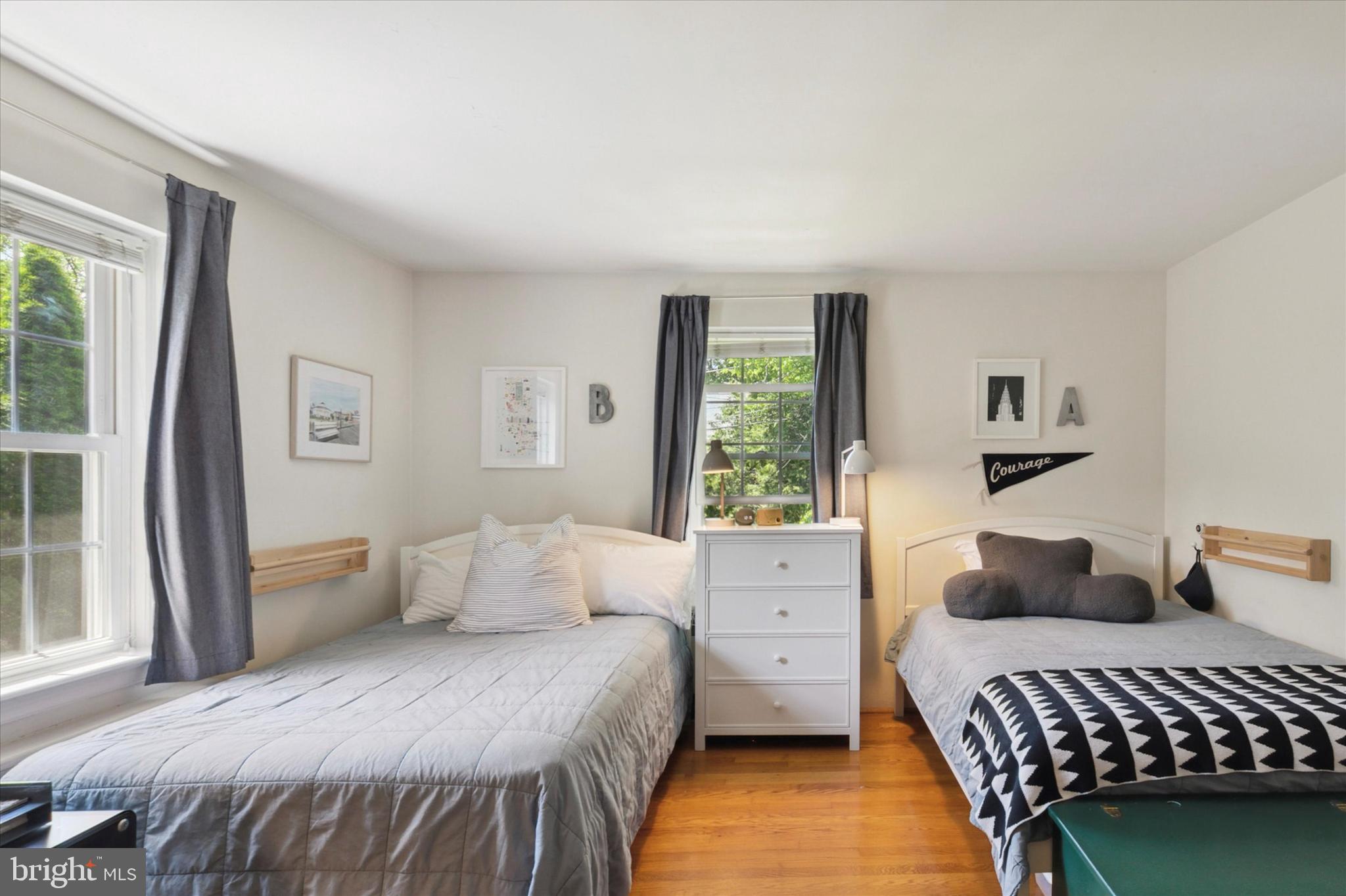 WAYNEWOODS - Residential Lease