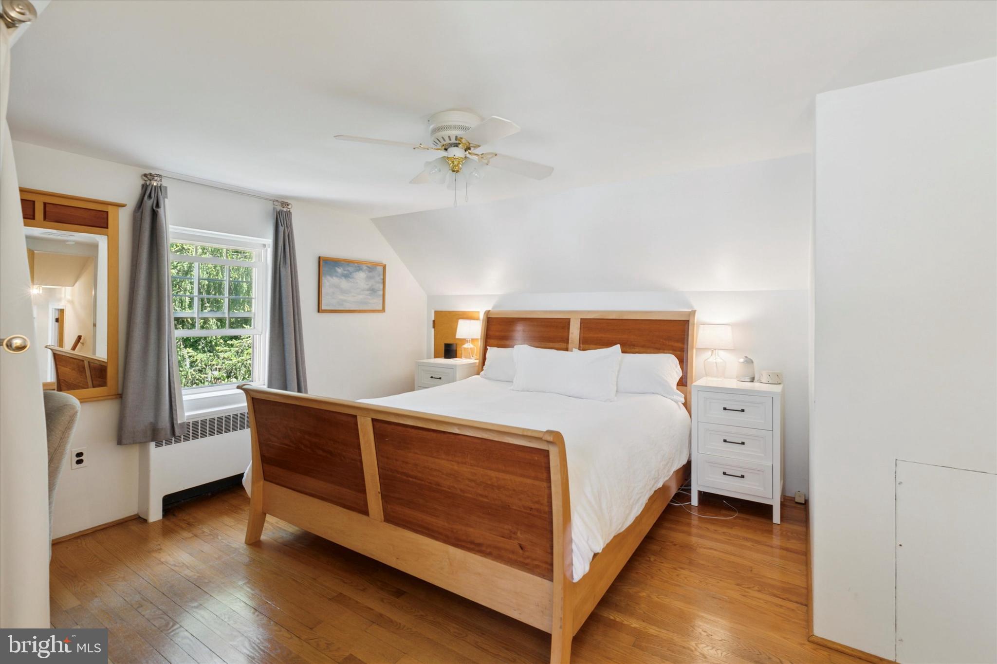 WAYNEWOODS - Residential Lease