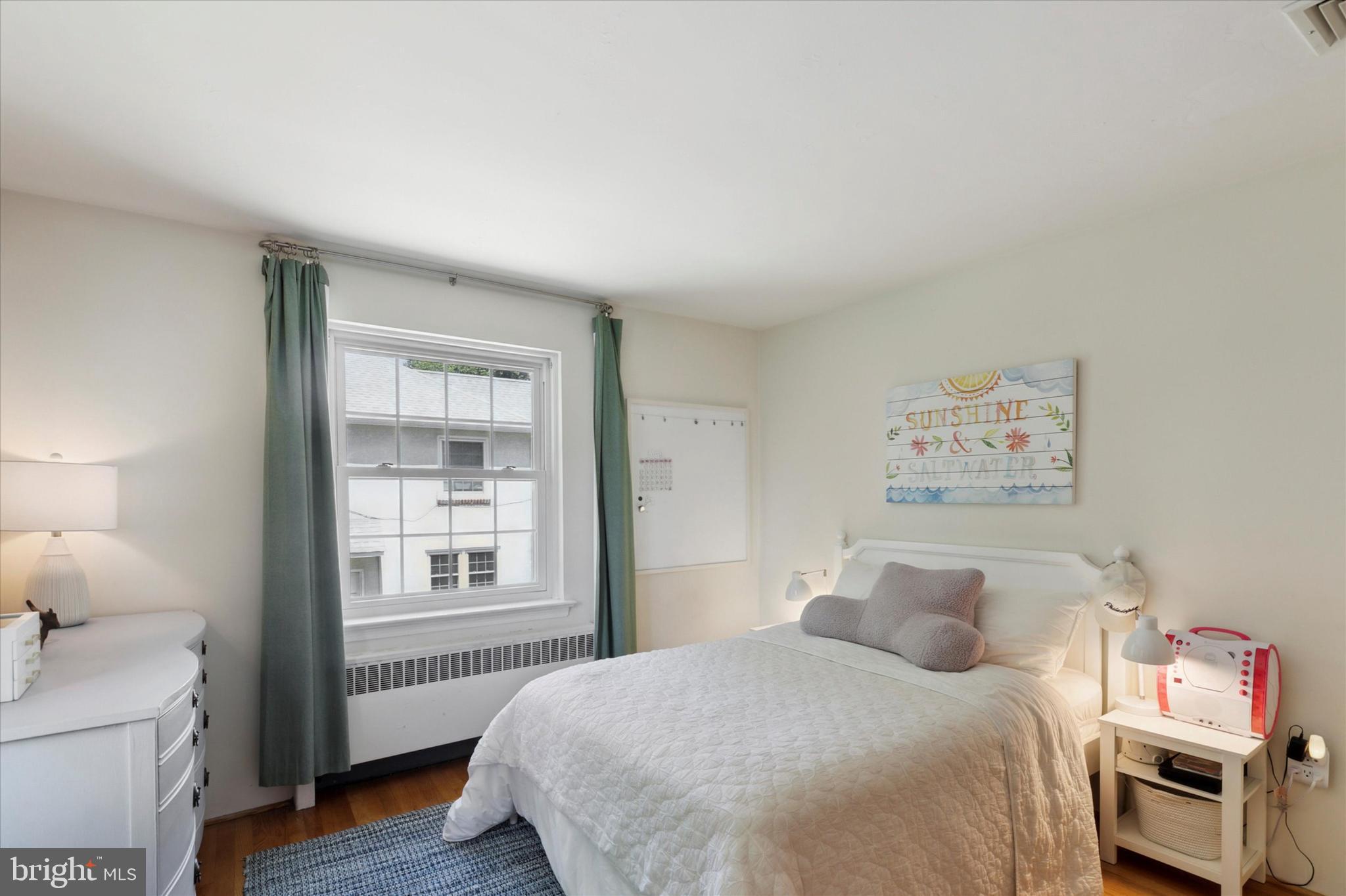 WAYNEWOODS - Residential Lease