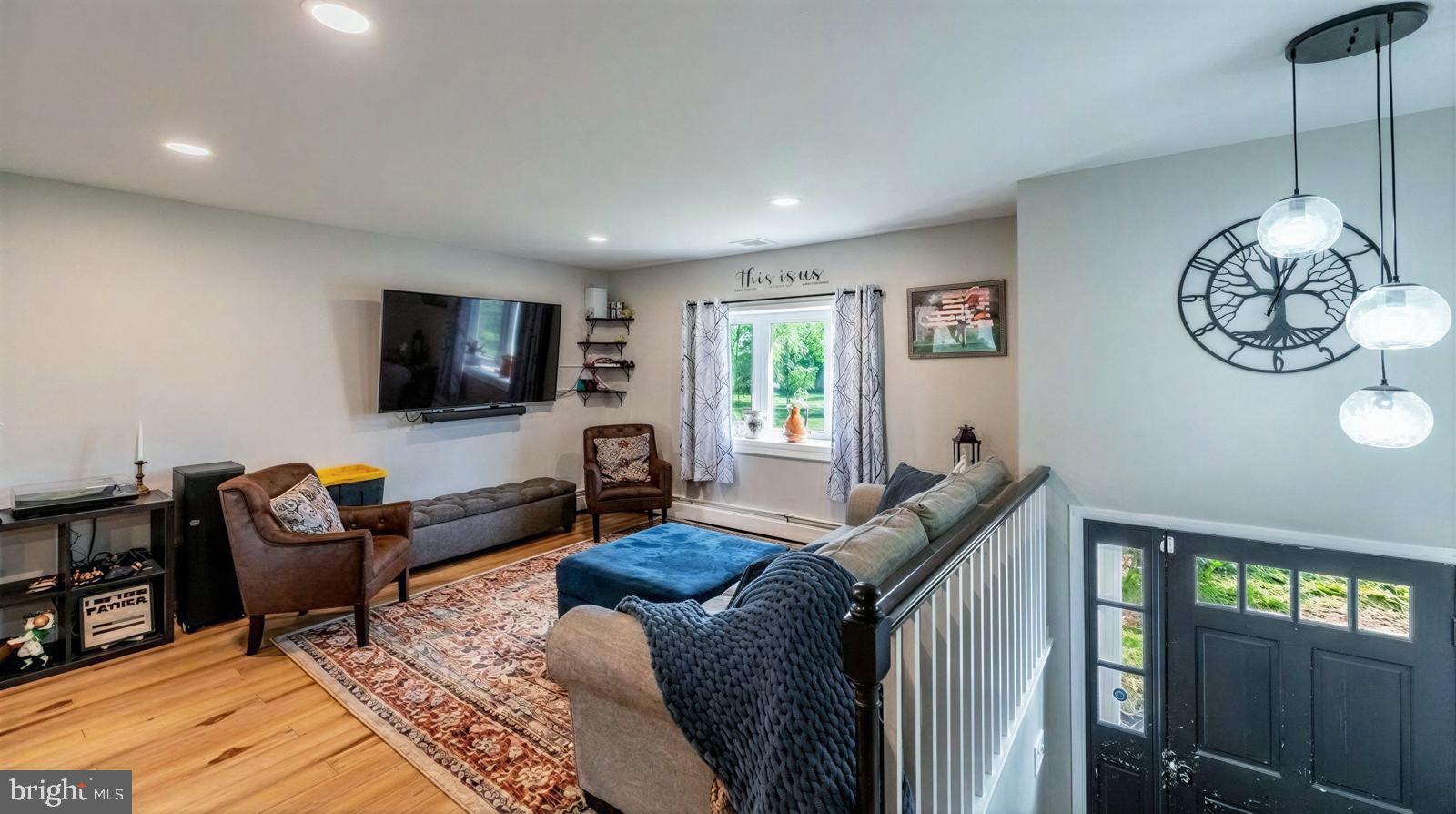 GRANDVIEW ACRES - Residential