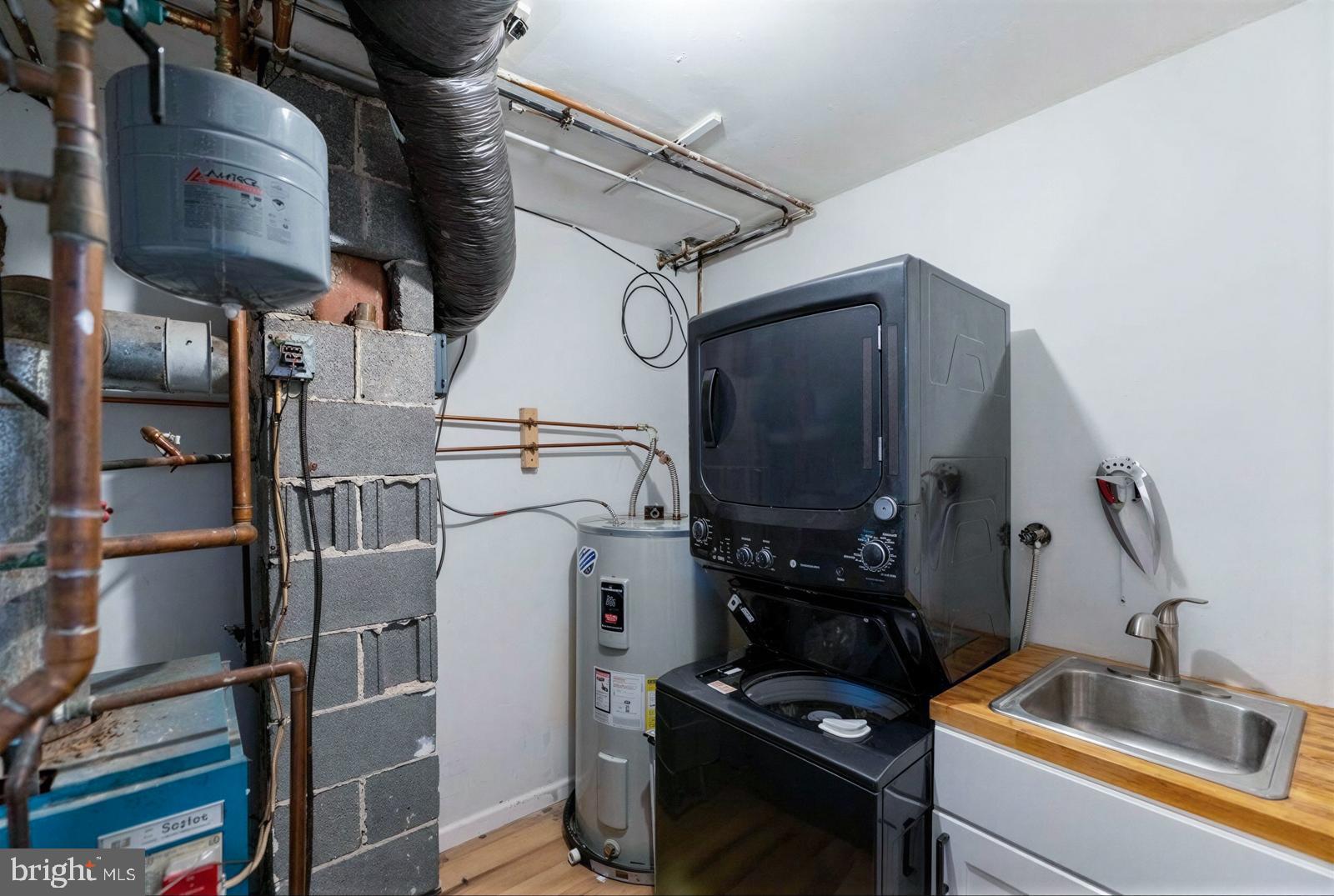 GRANDVIEW ACRES - Residential