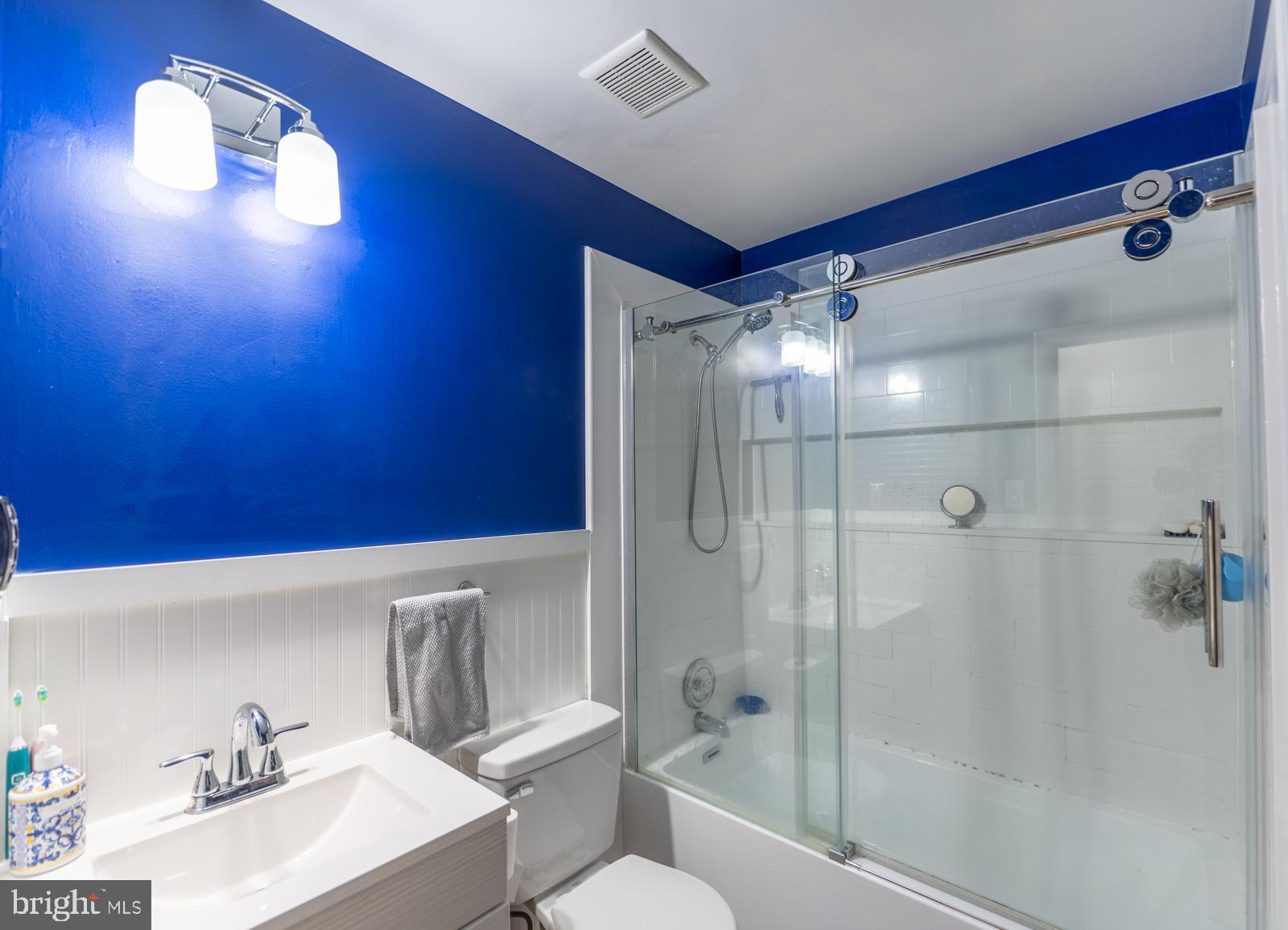 GRANDVIEW ACRES - Residential