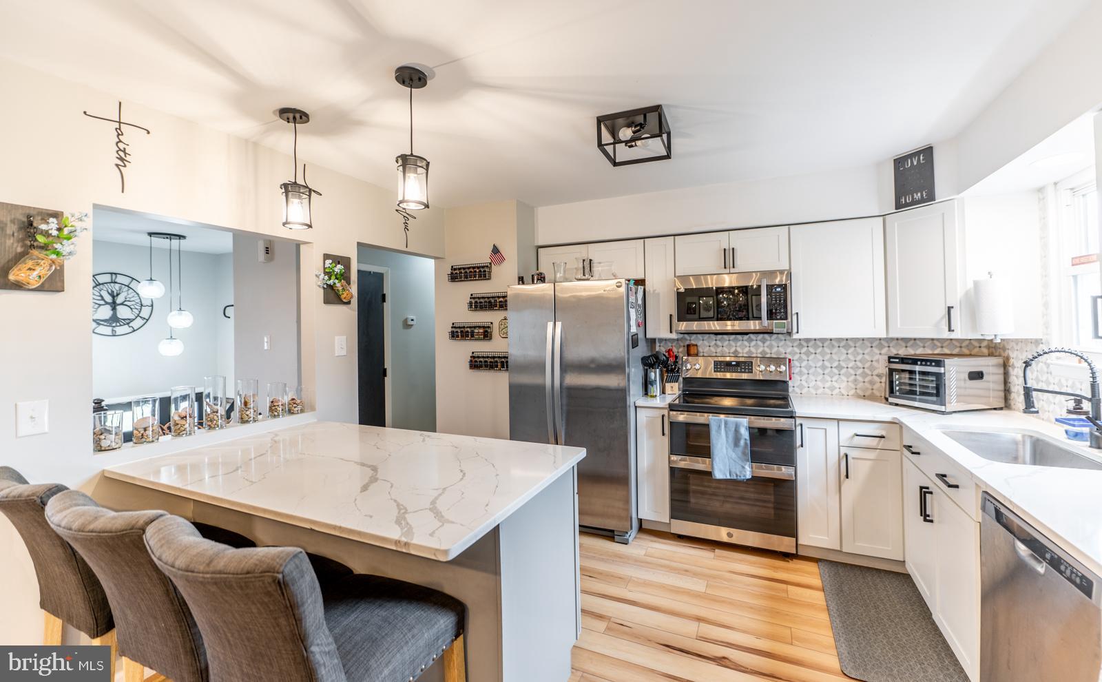 GRANDVIEW ACRES - Residential