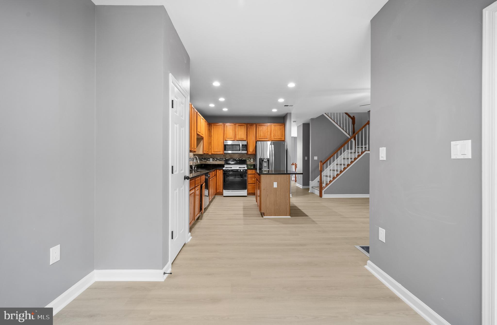 SOUTH RIDING - Residential Lease