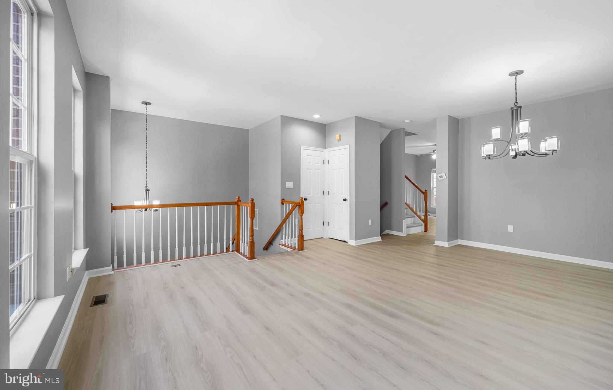 SOUTH RIDING - Residential Lease