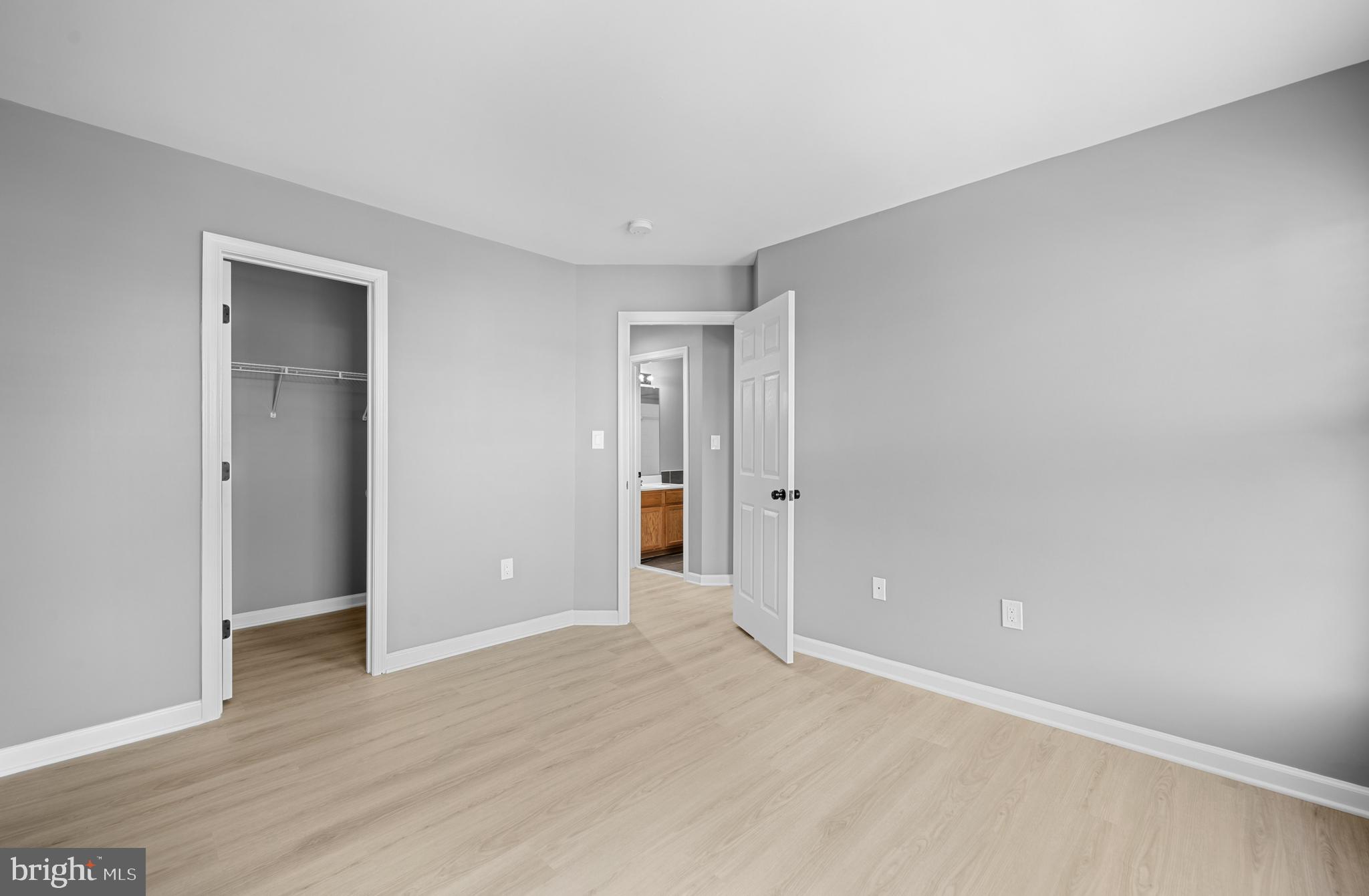 SOUTH RIDING - Residential Lease