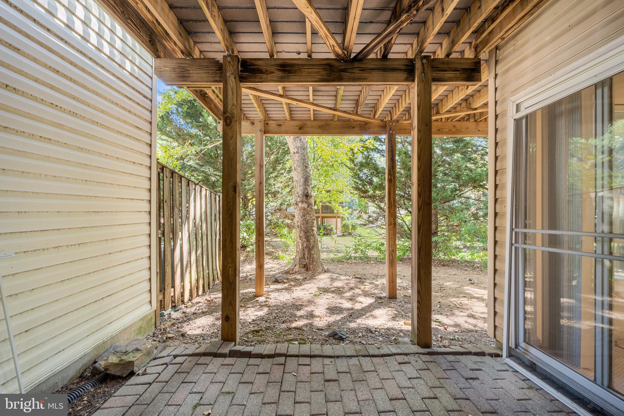 SOUTH RIDING - Residential Lease