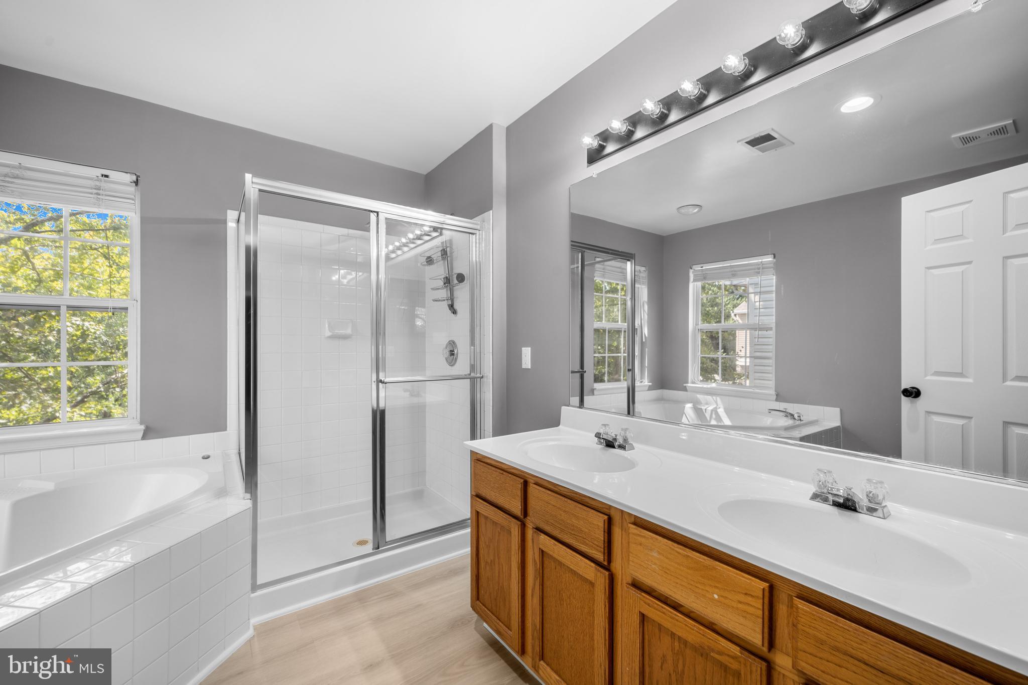 SOUTH RIDING - Residential Lease