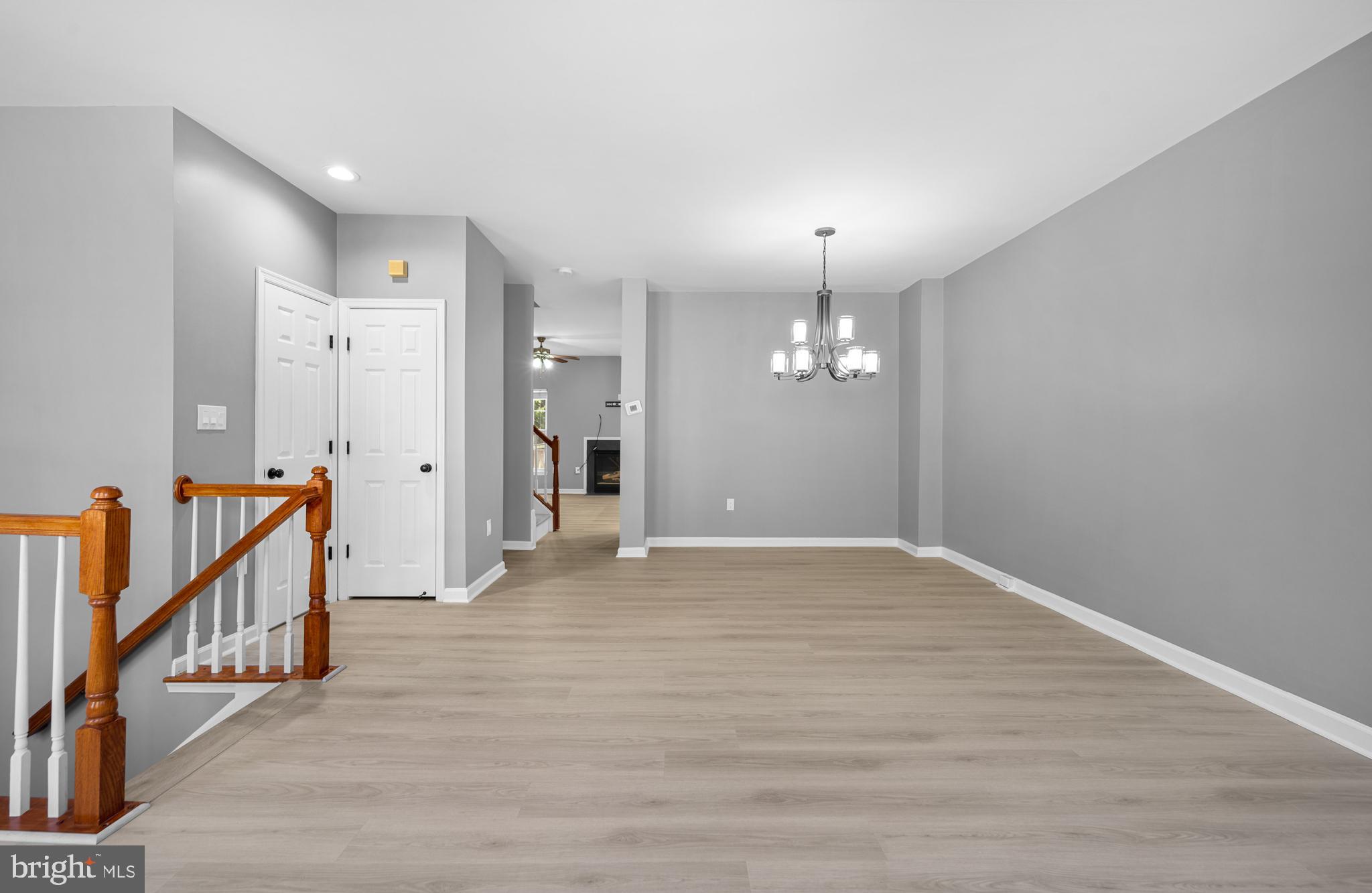 SOUTH RIDING - Residential Lease