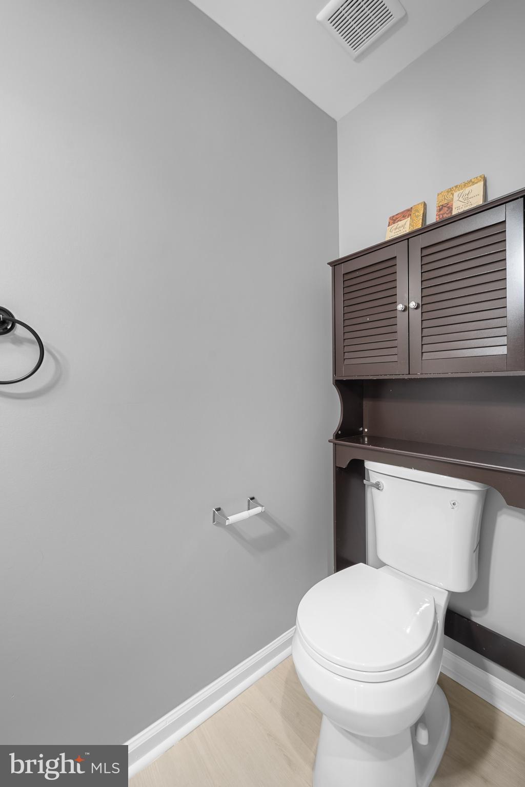 SOUTH RIDING - Residential Lease