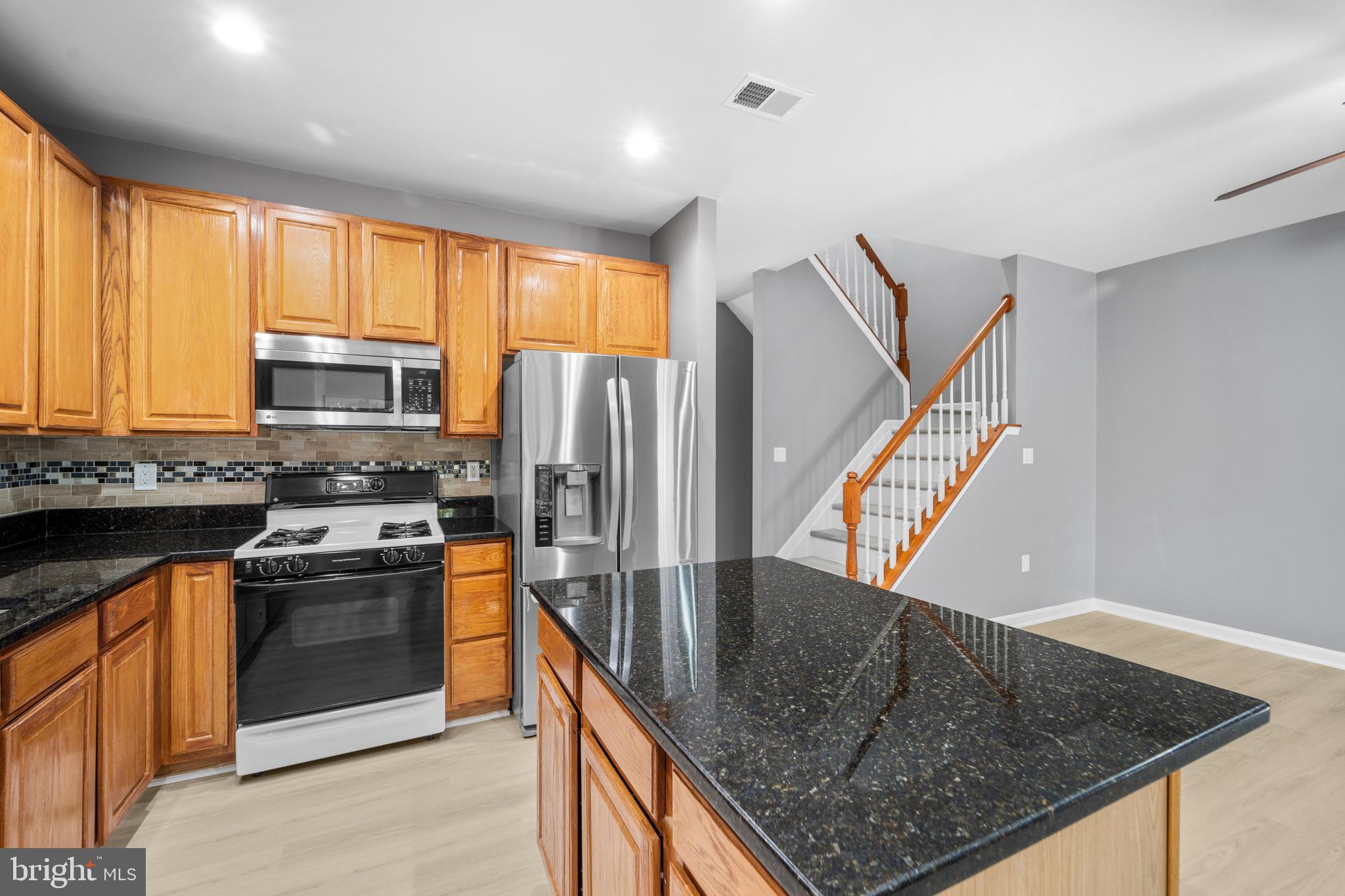 SOUTH RIDING - Residential Lease