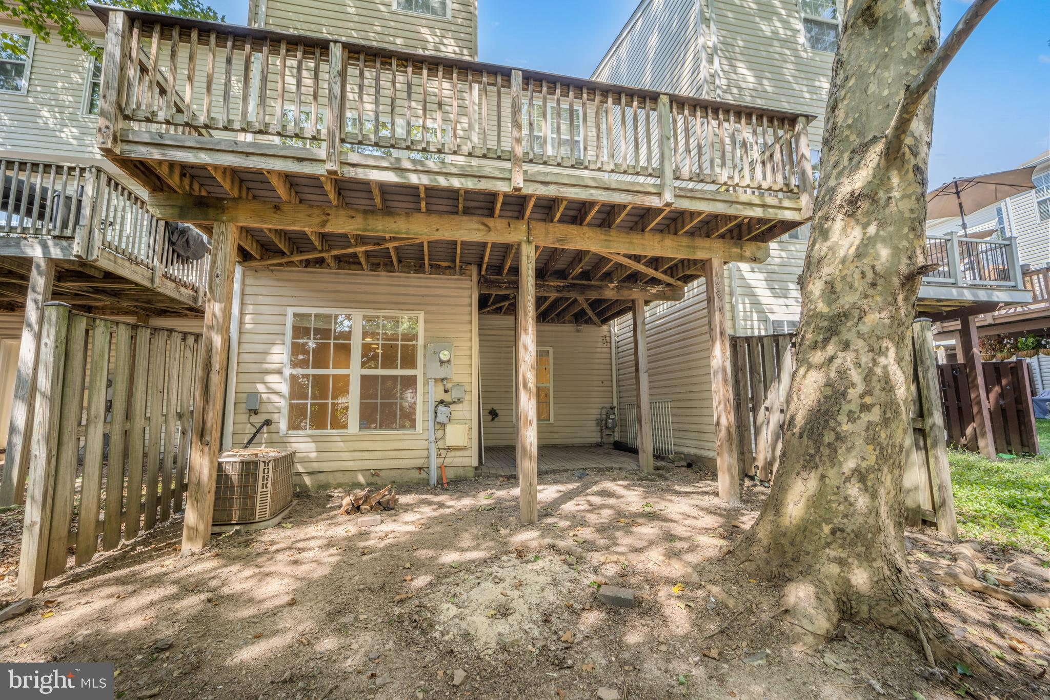 SOUTH RIDING - Residential Lease