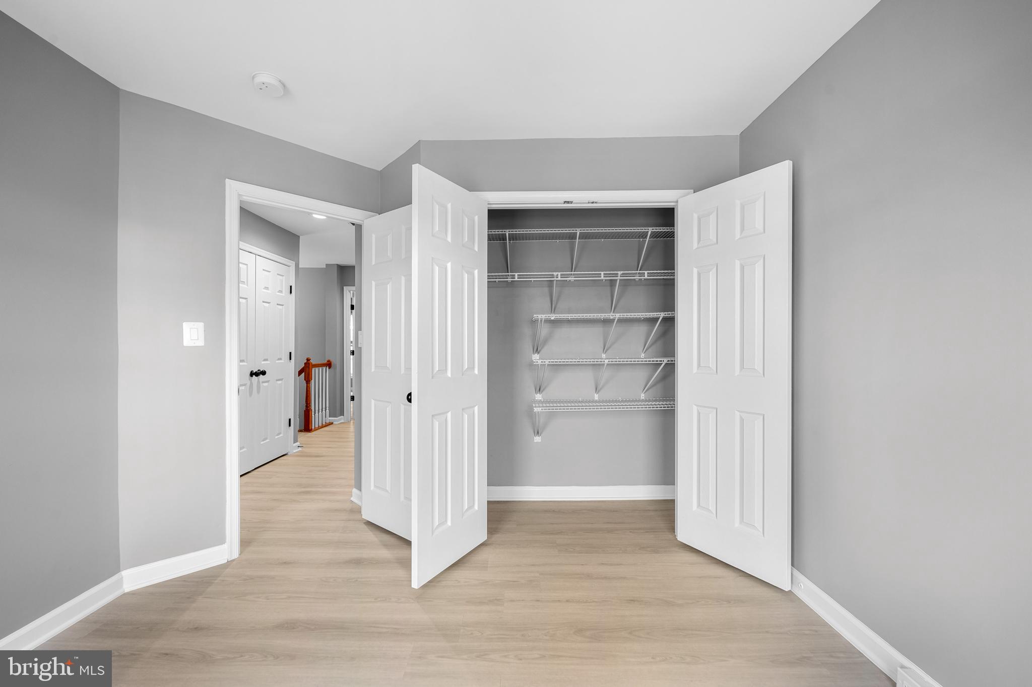 SOUTH RIDING - Residential Lease