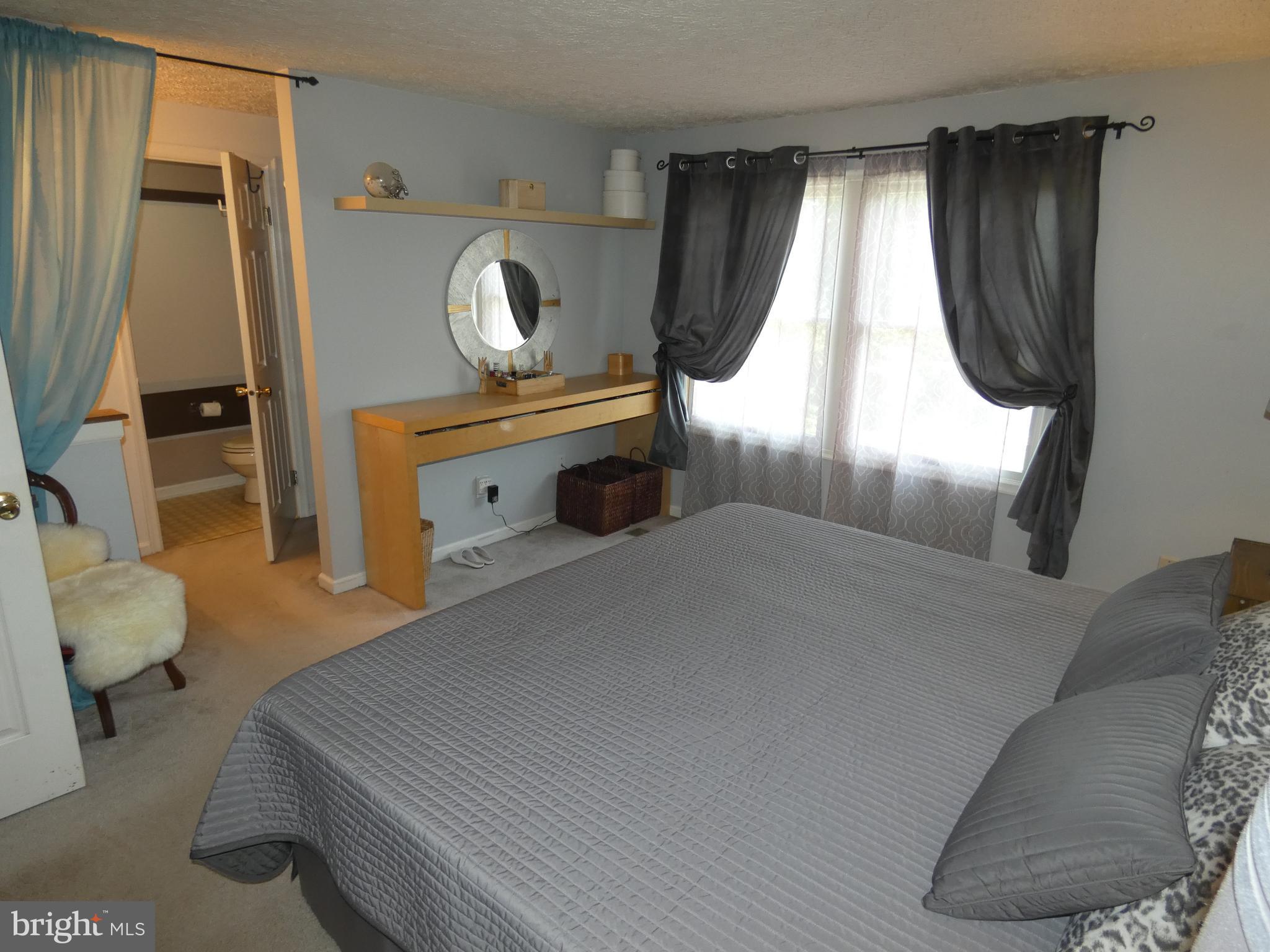 HOLLYMEAD - Residential Lease