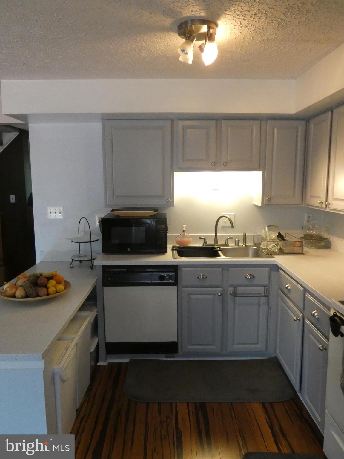 HOLLYMEAD - Residential Lease