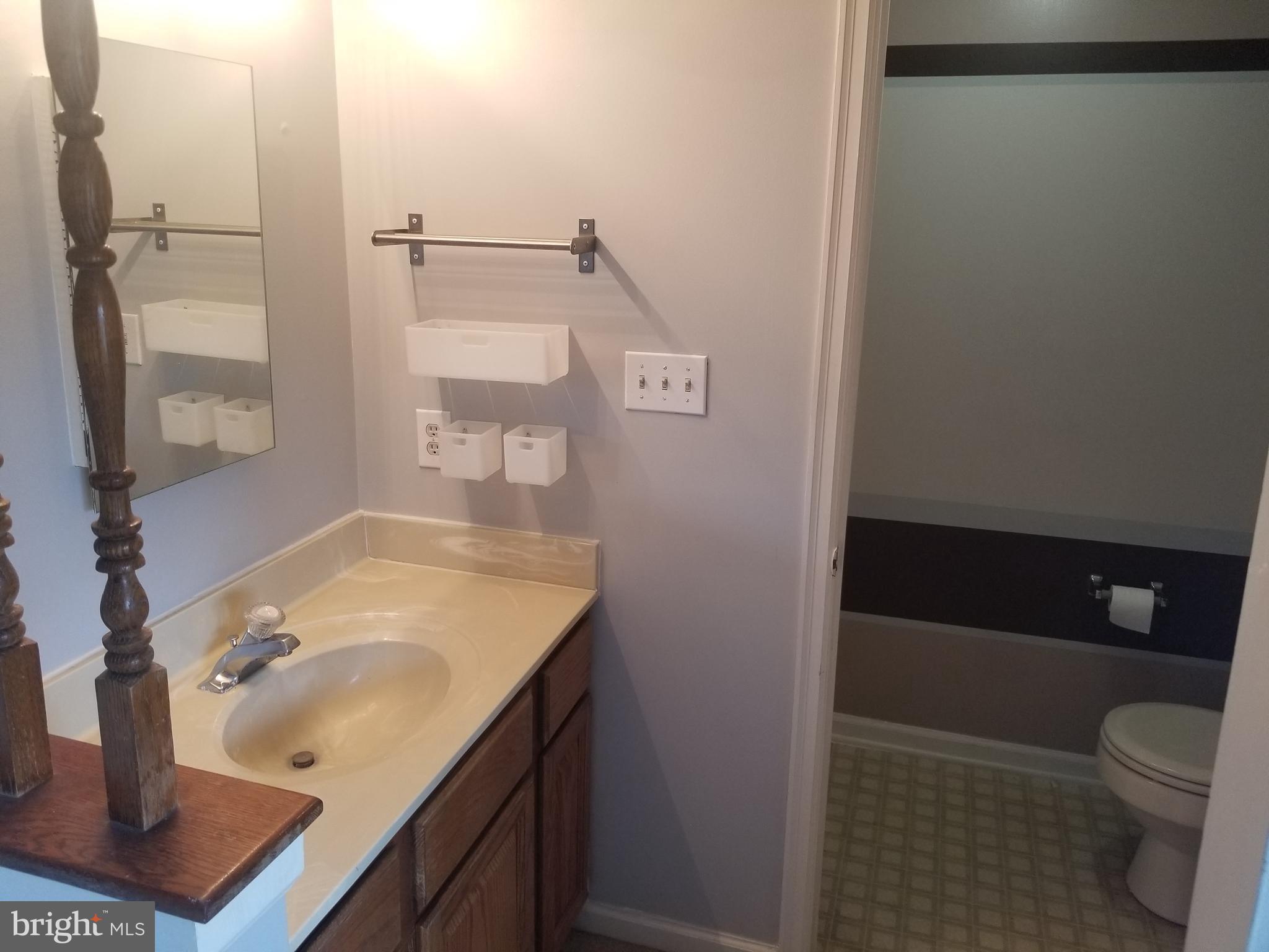 HOLLYMEAD - Residential Lease