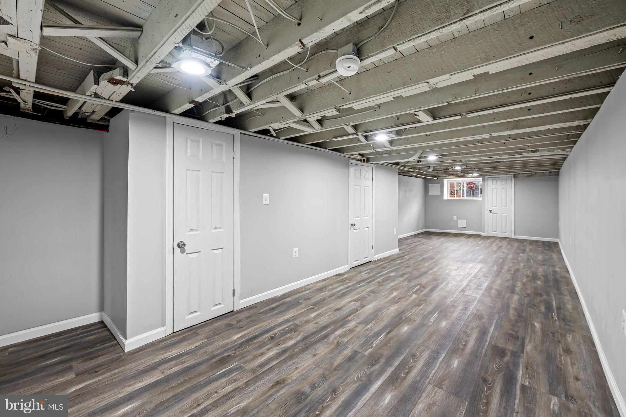 BROADWAY EAST - Residential Lease