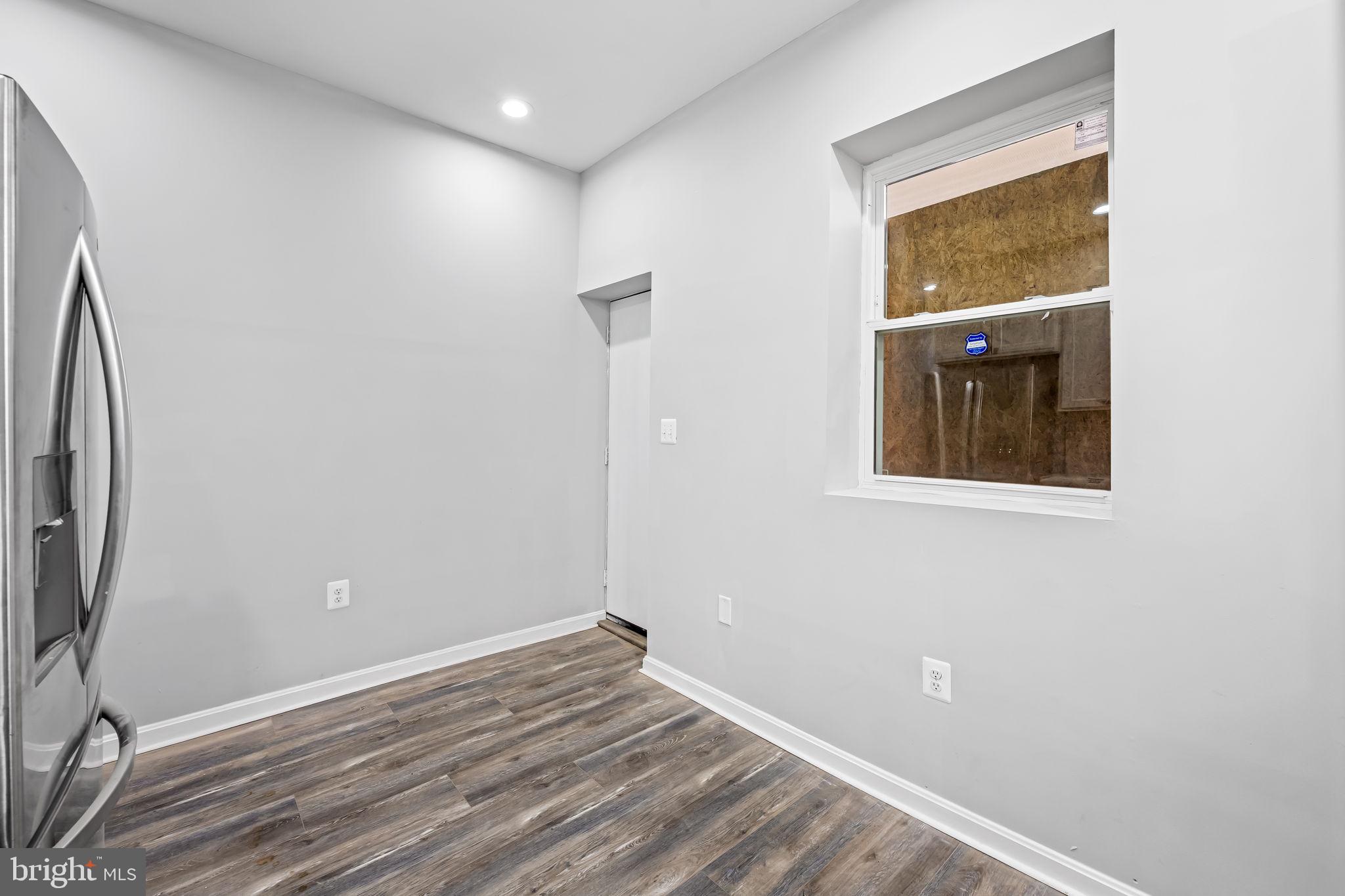 BROADWAY EAST - Residential Lease