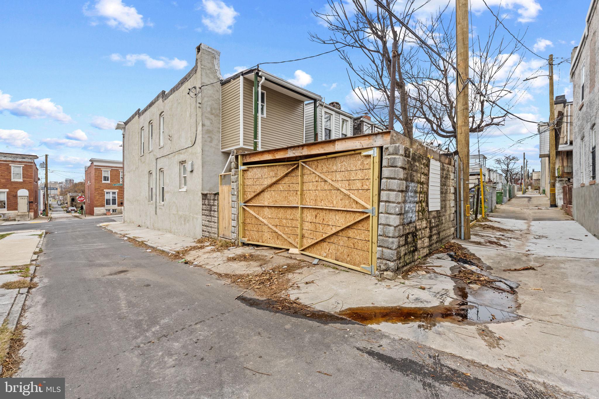 BROADWAY EAST - Residential Lease