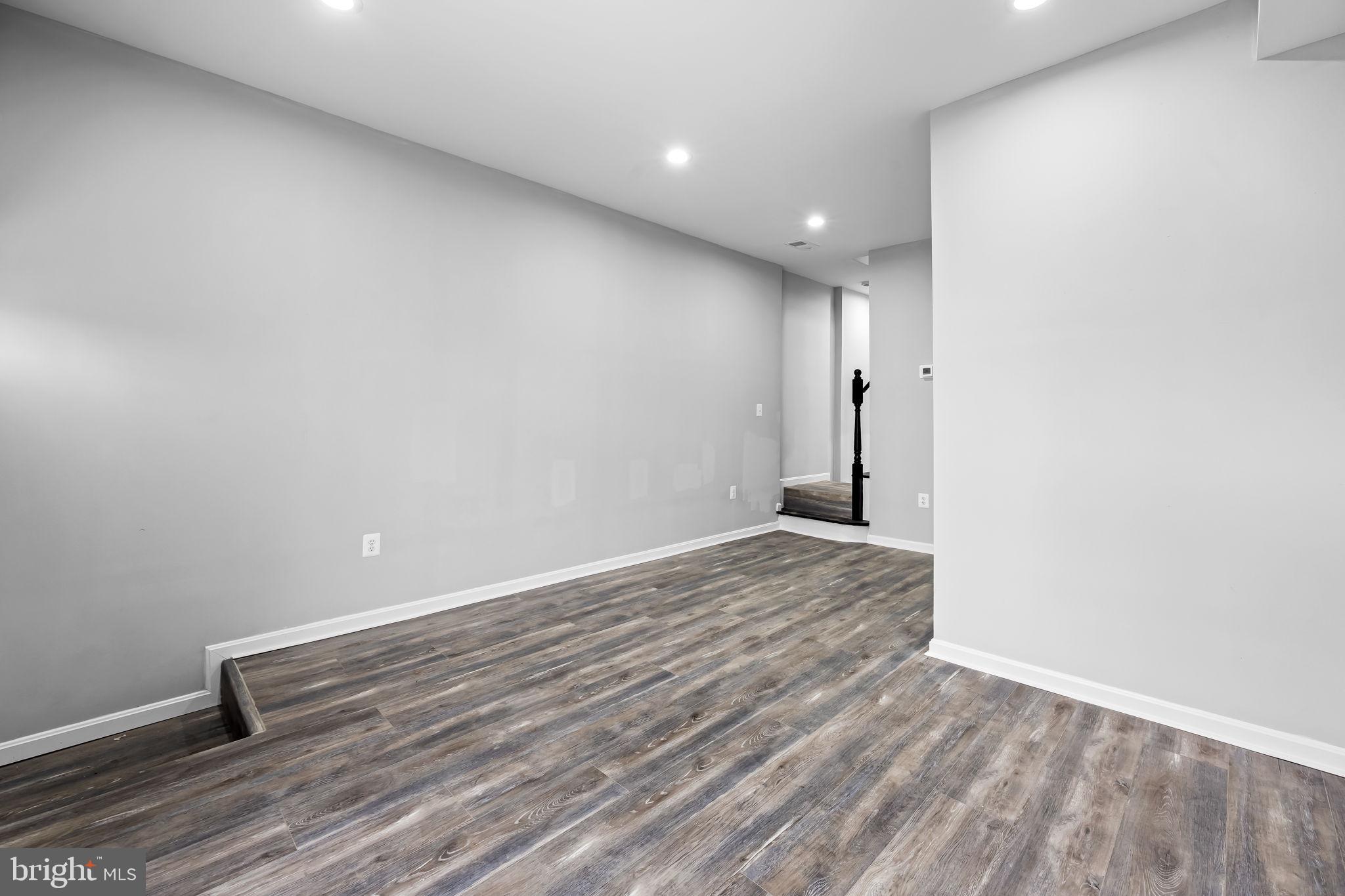 BROADWAY EAST - Residential Lease