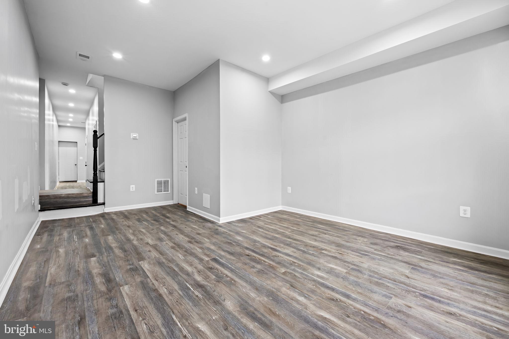 BROADWAY EAST - Residential Lease