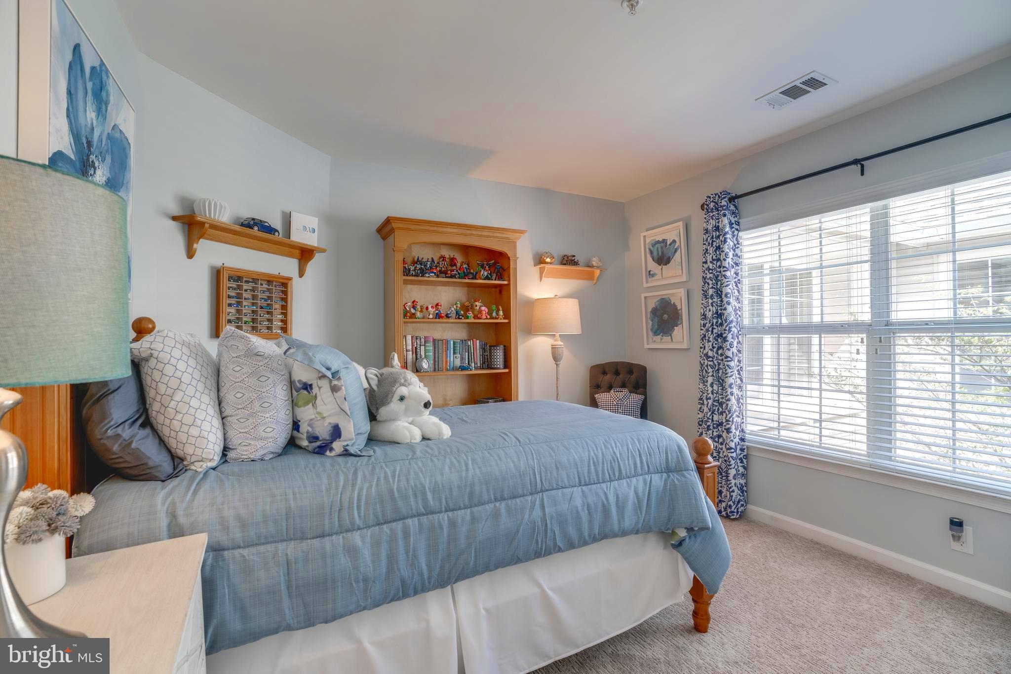 CHELSEA COURTS - Residential