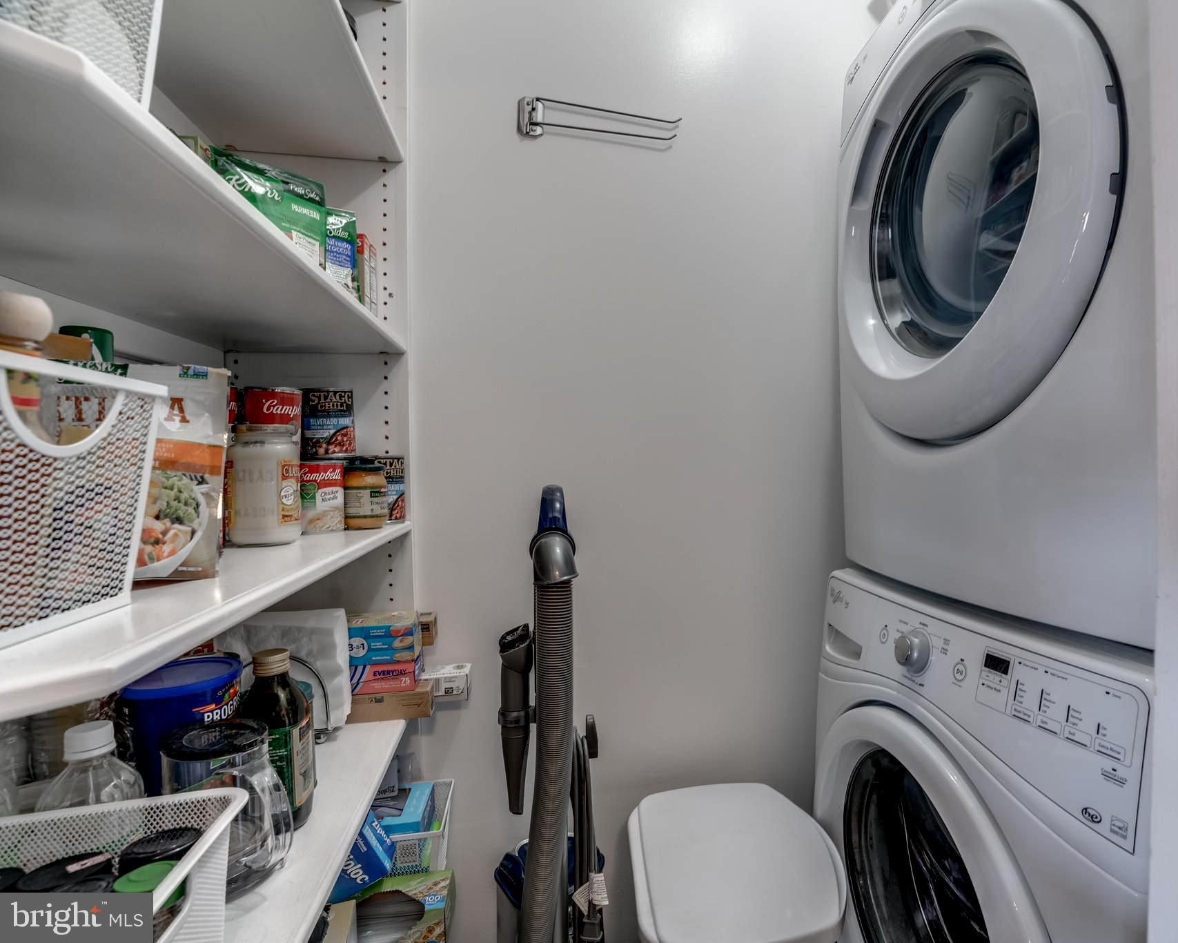 CHELSEA COURTS - Residential